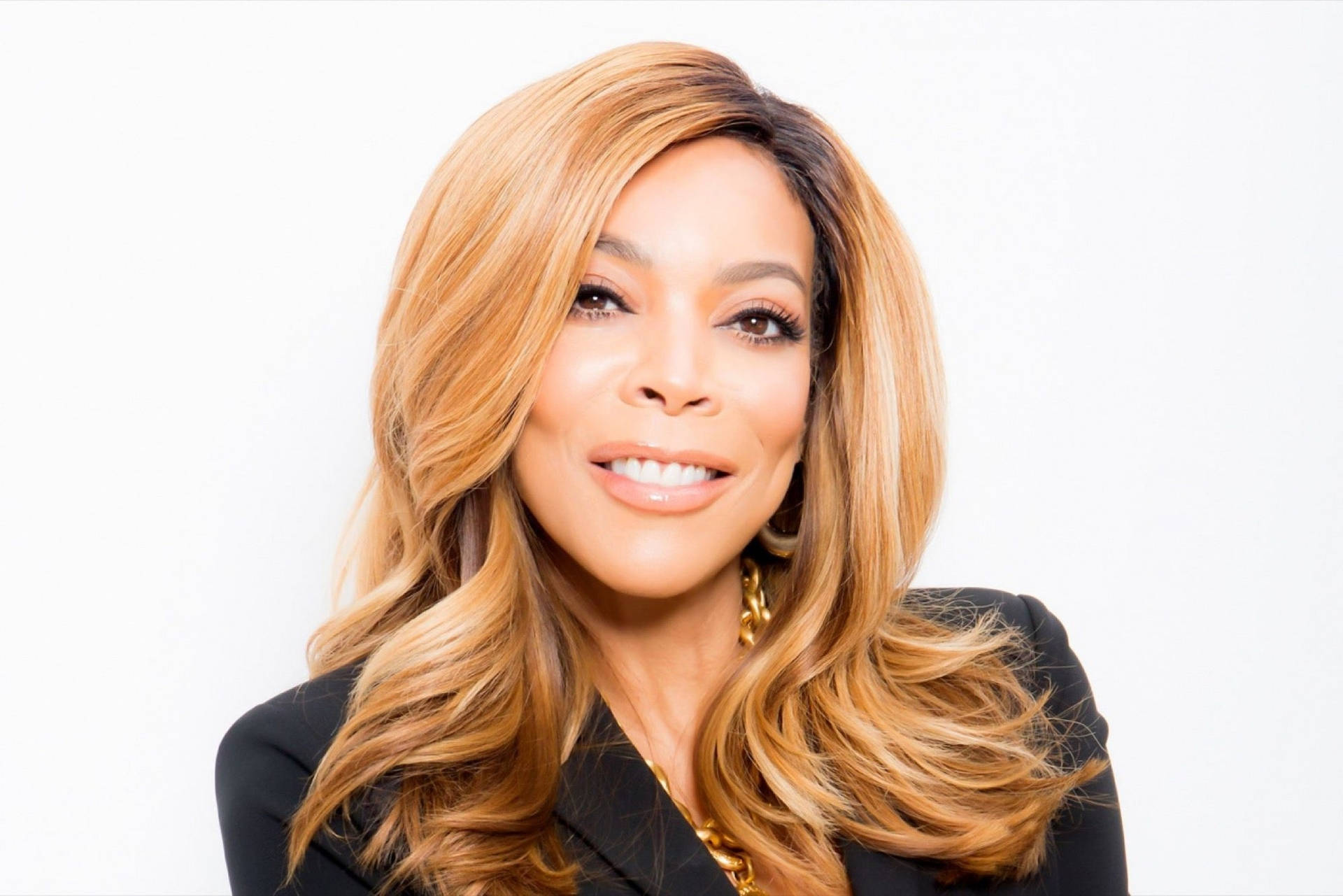 Wendy Williams Simple Hairstyle Background