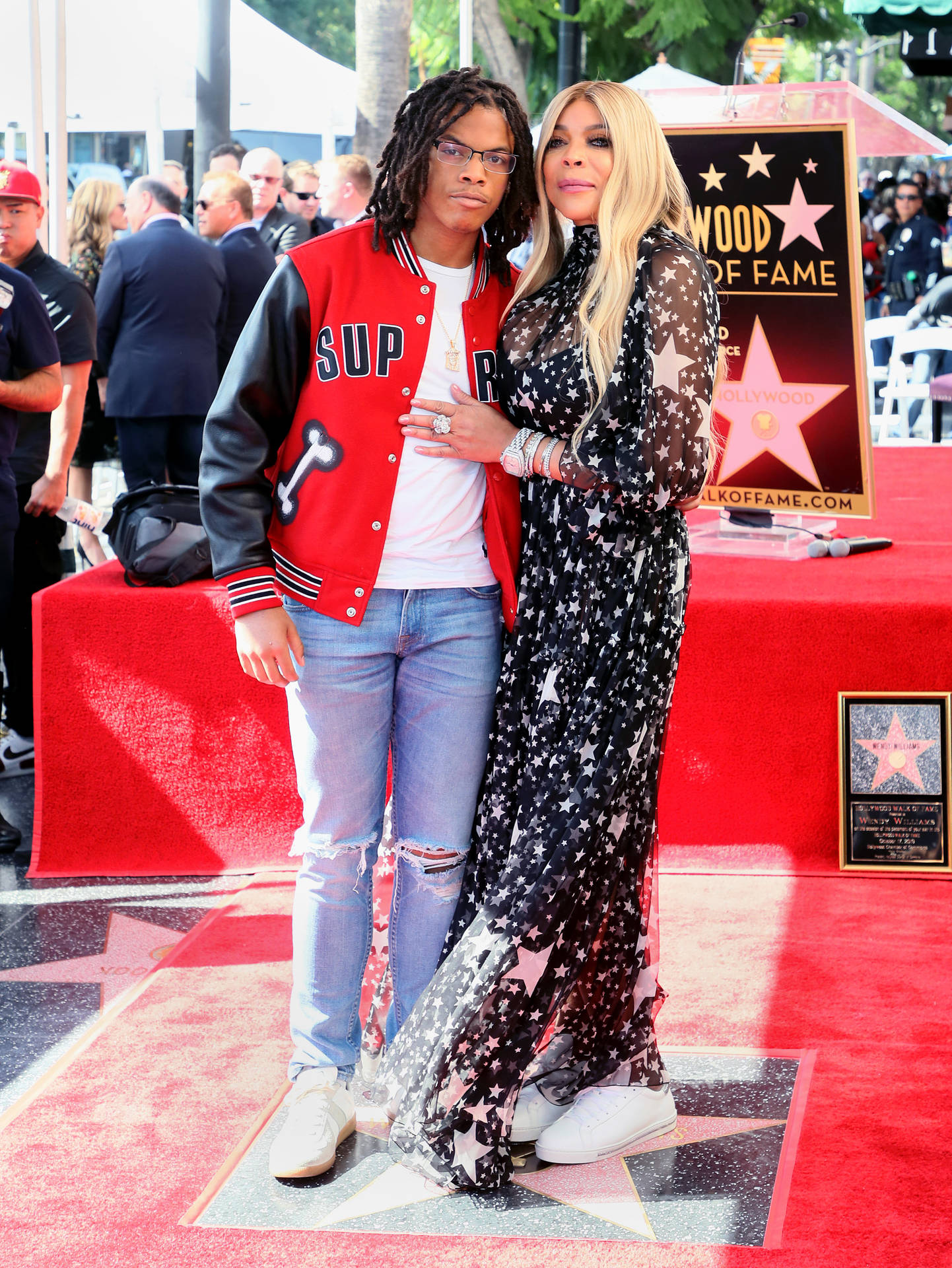 Wendy Williams With Son Background