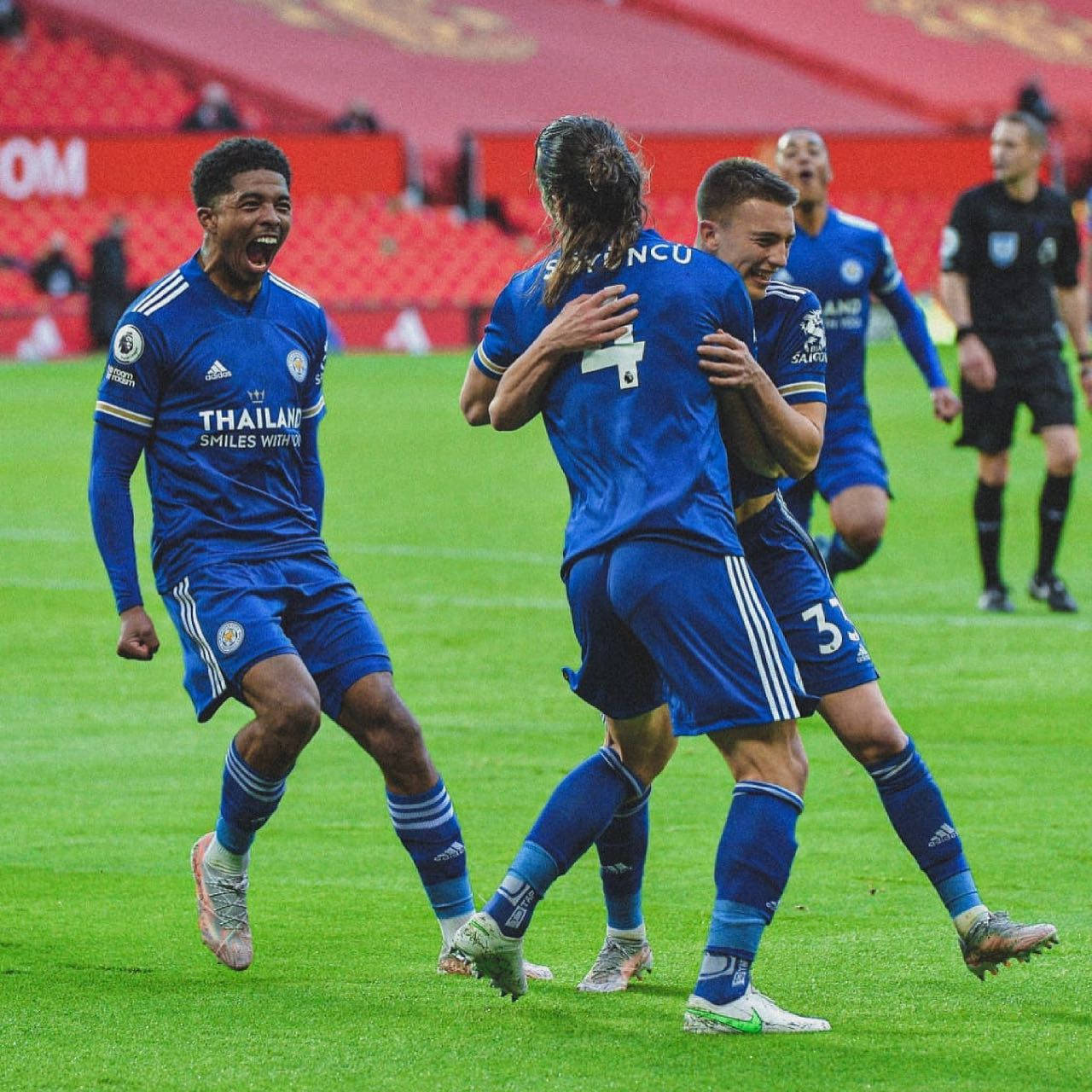 Wesley Fofana Celebrating Members