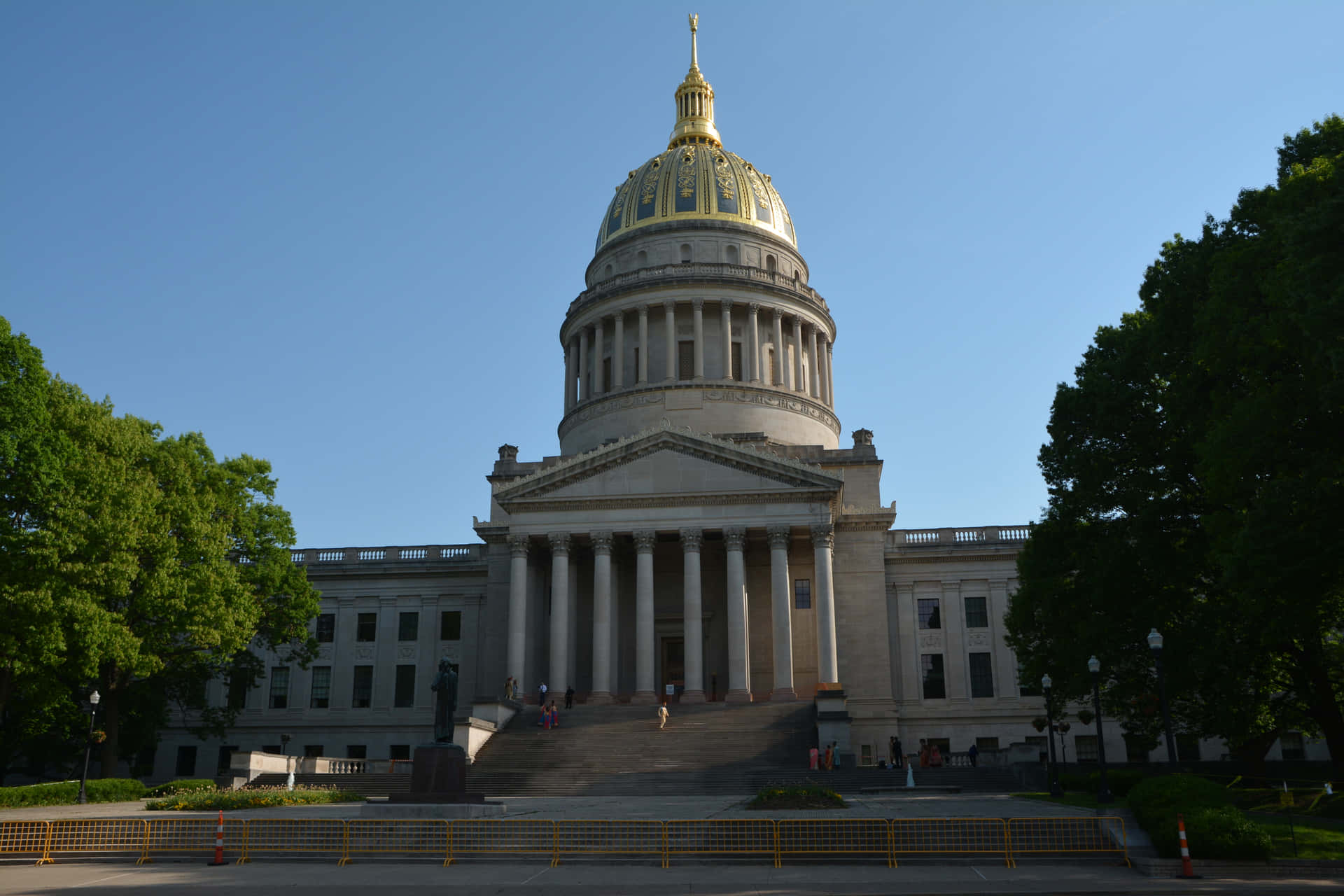 West Virginia's Thick Trees At The State's Capitol Background