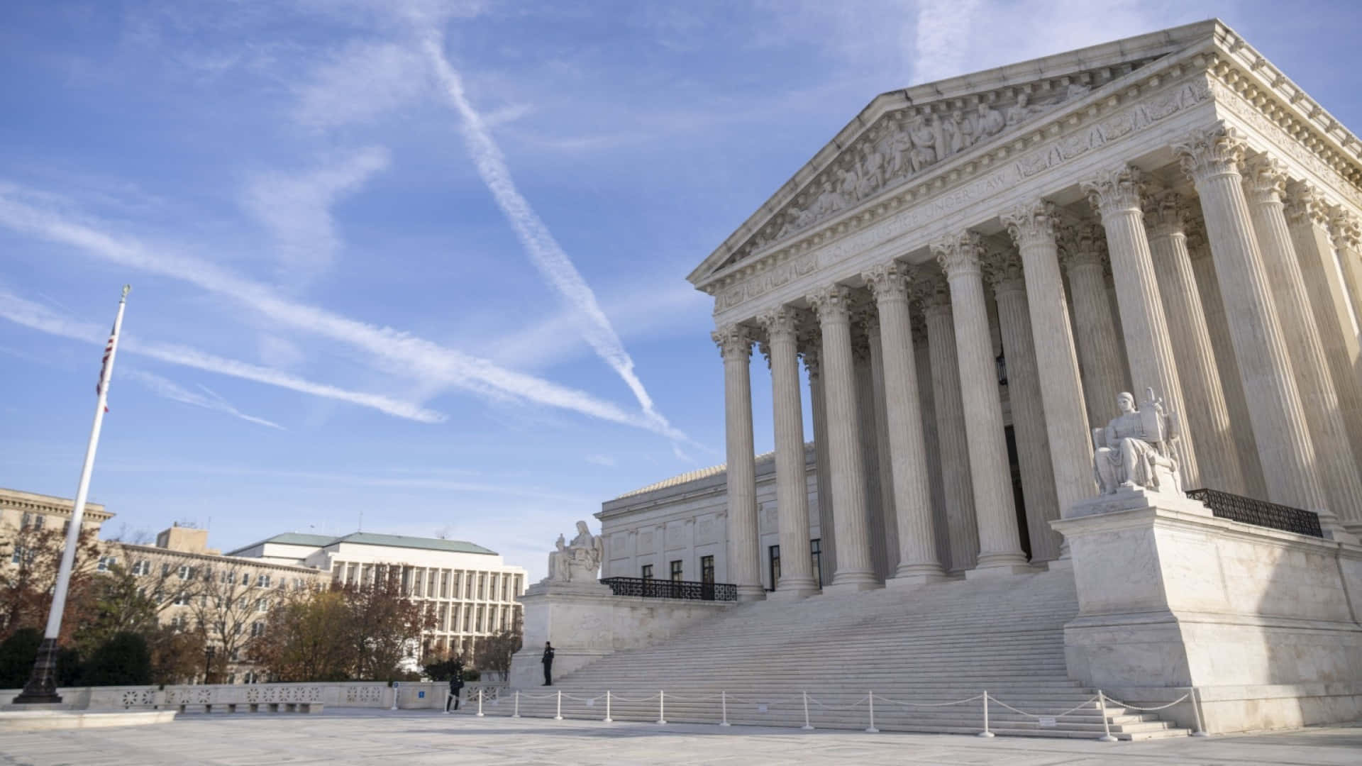 Western Facade Of Supreme Court Building Background