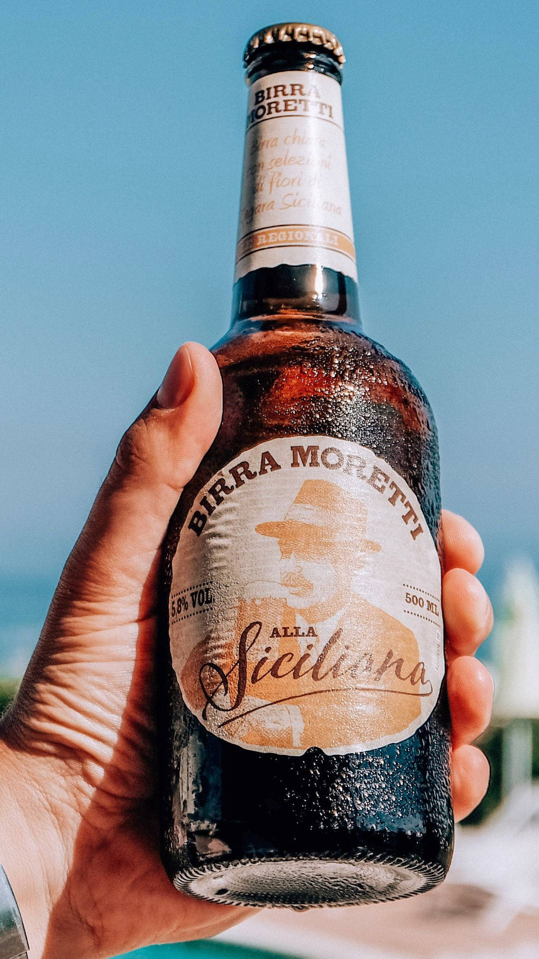 Wet Bira Moretti Alcohol Beer Background