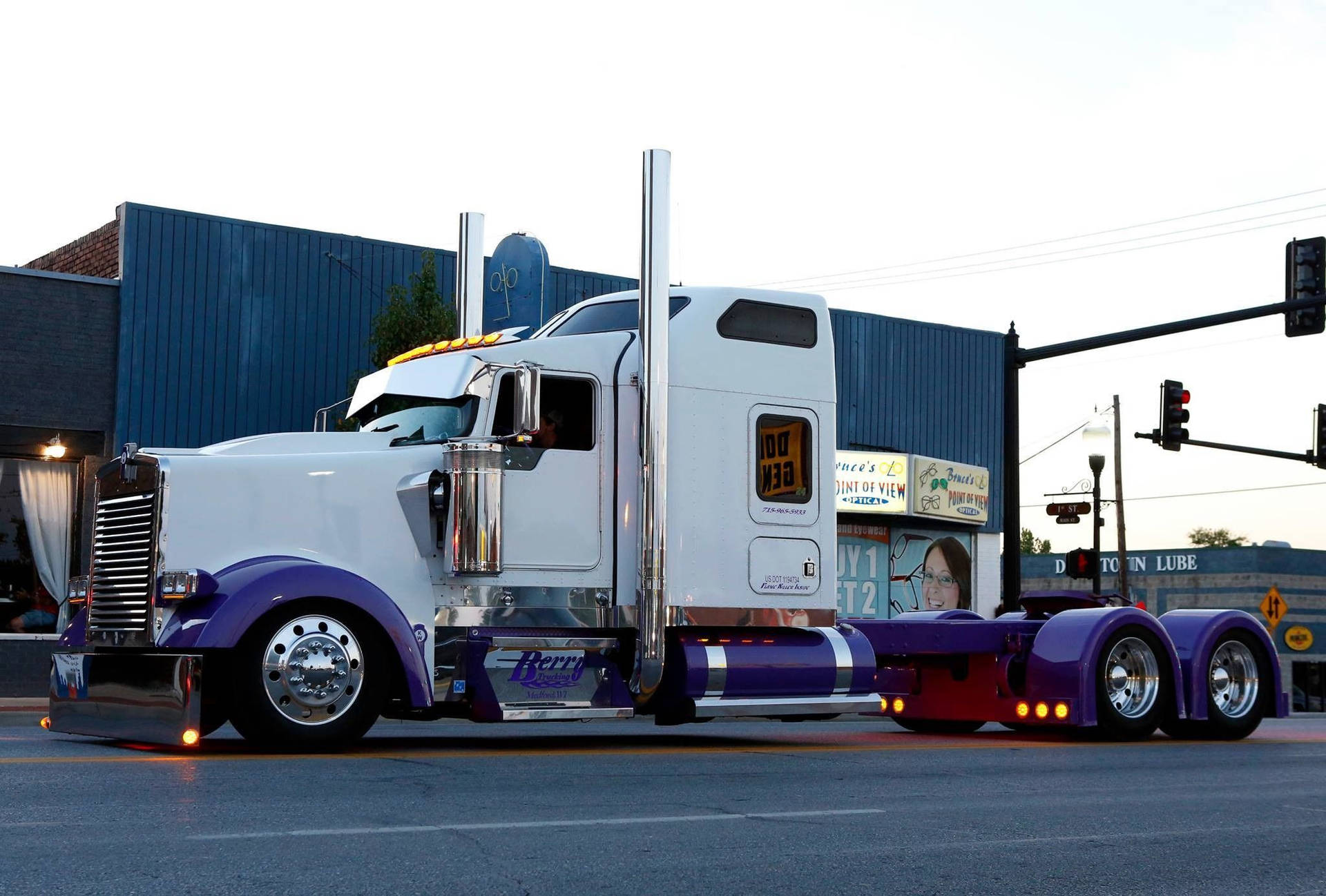 White And Purple Kenworth Truck Background