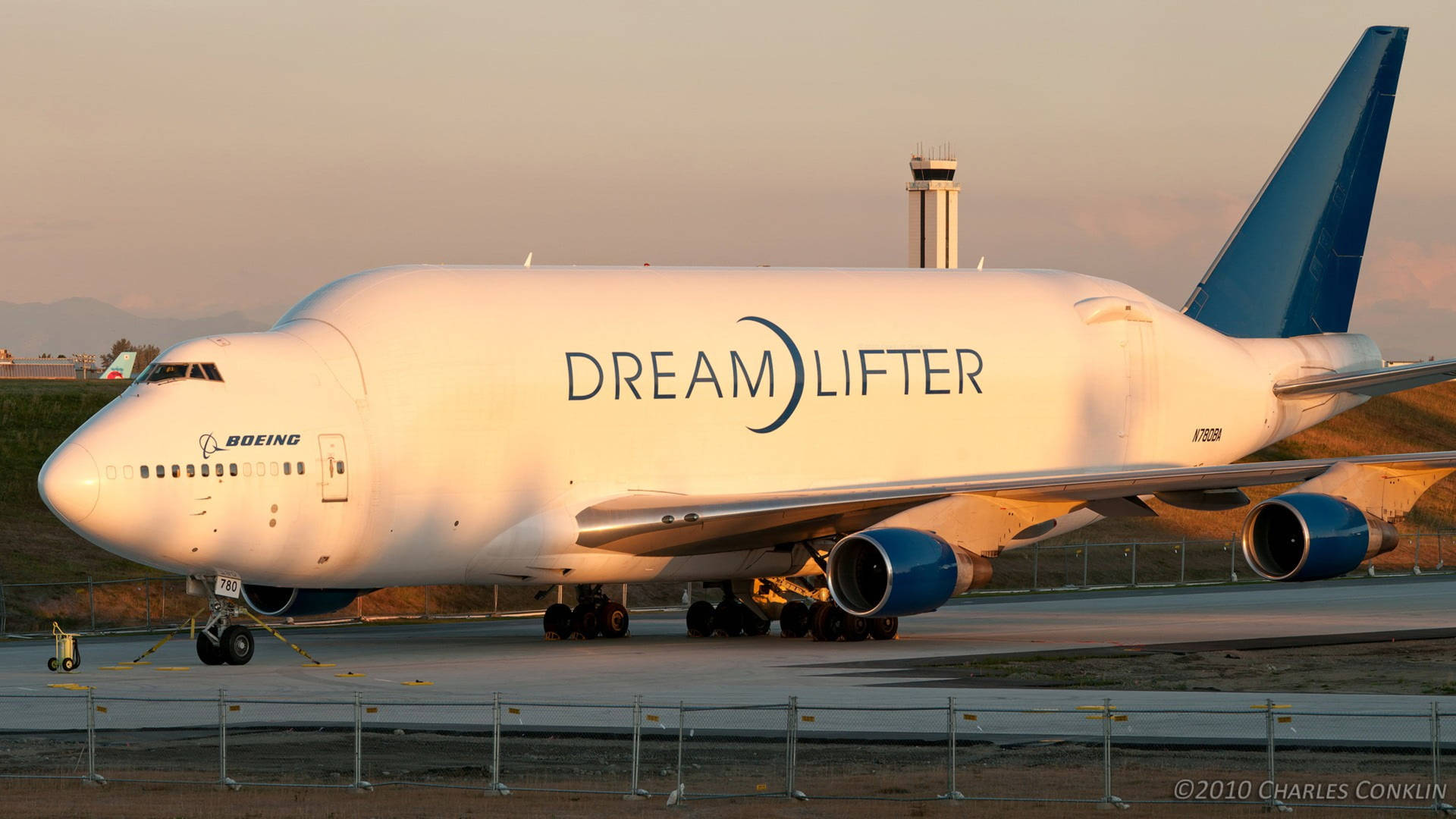 White Dream Lifter Airplane 4k Background