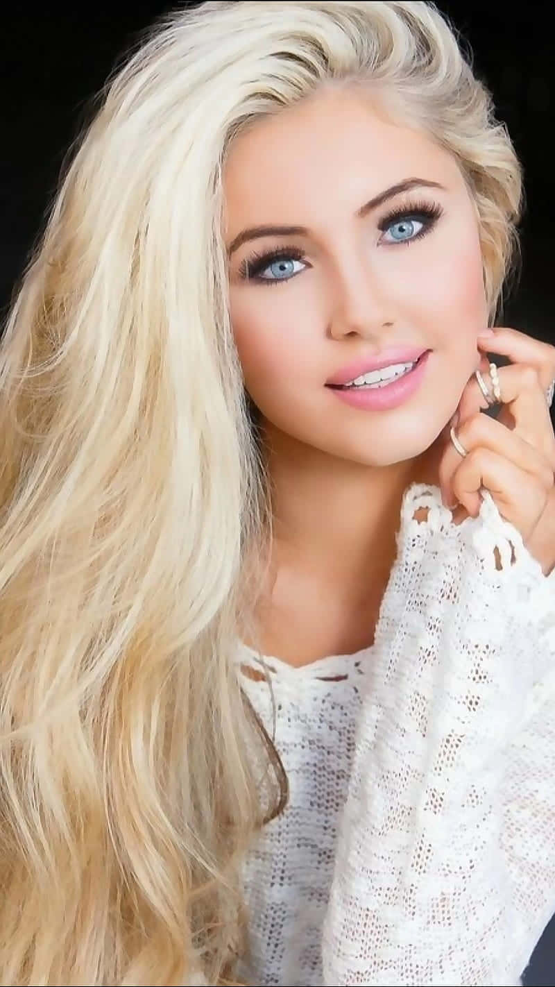 White Girl Katerina Rozmajzl Background