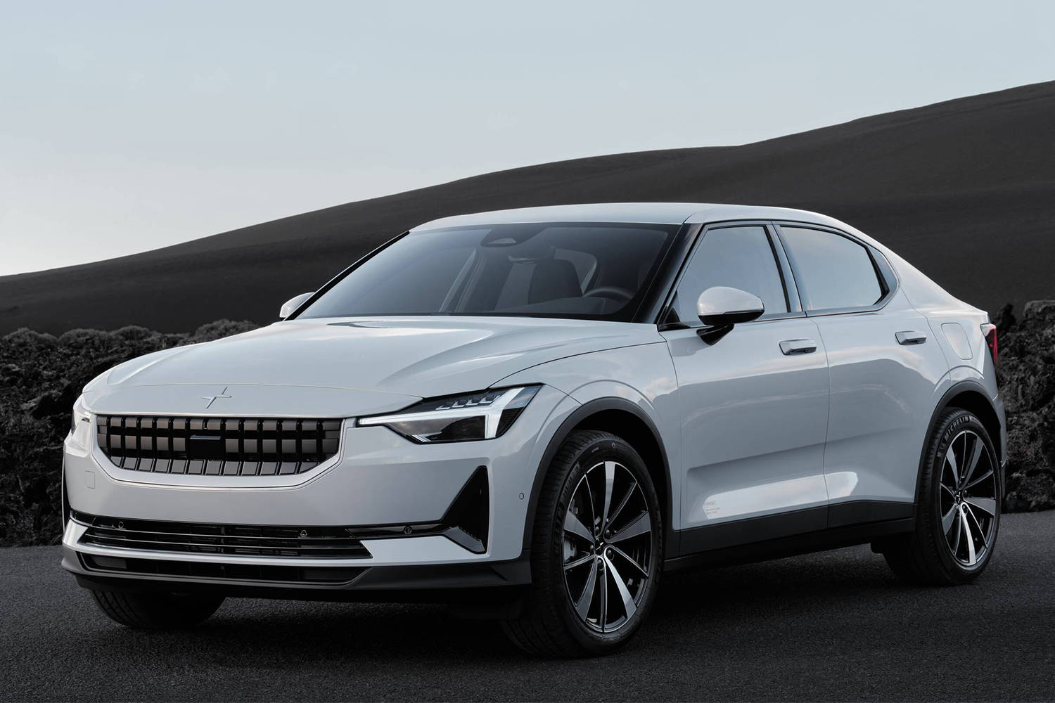 White Polestar 2 At The Desert Background