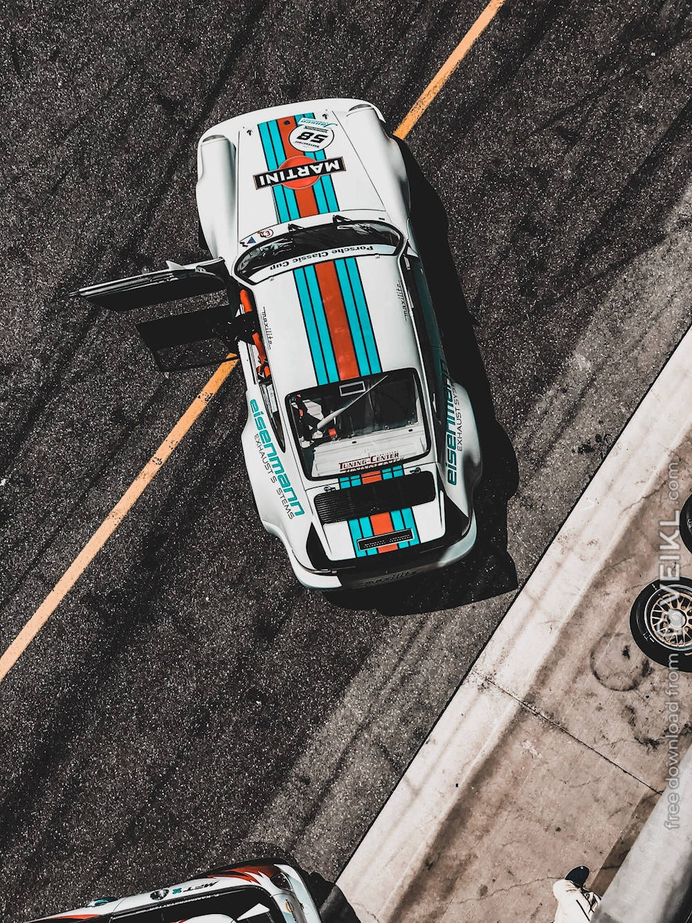 White Porsche 911 With Stripes