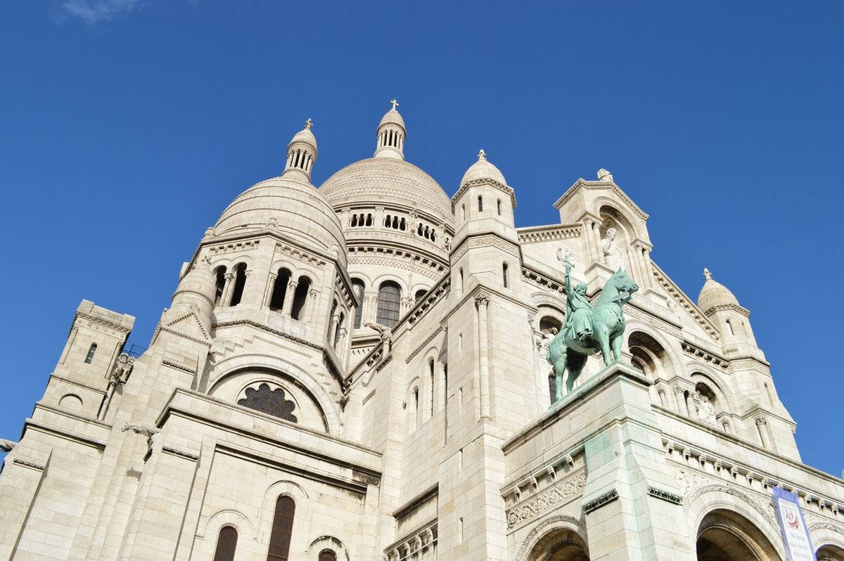 White Stone Sacre Coeur Basilica Background