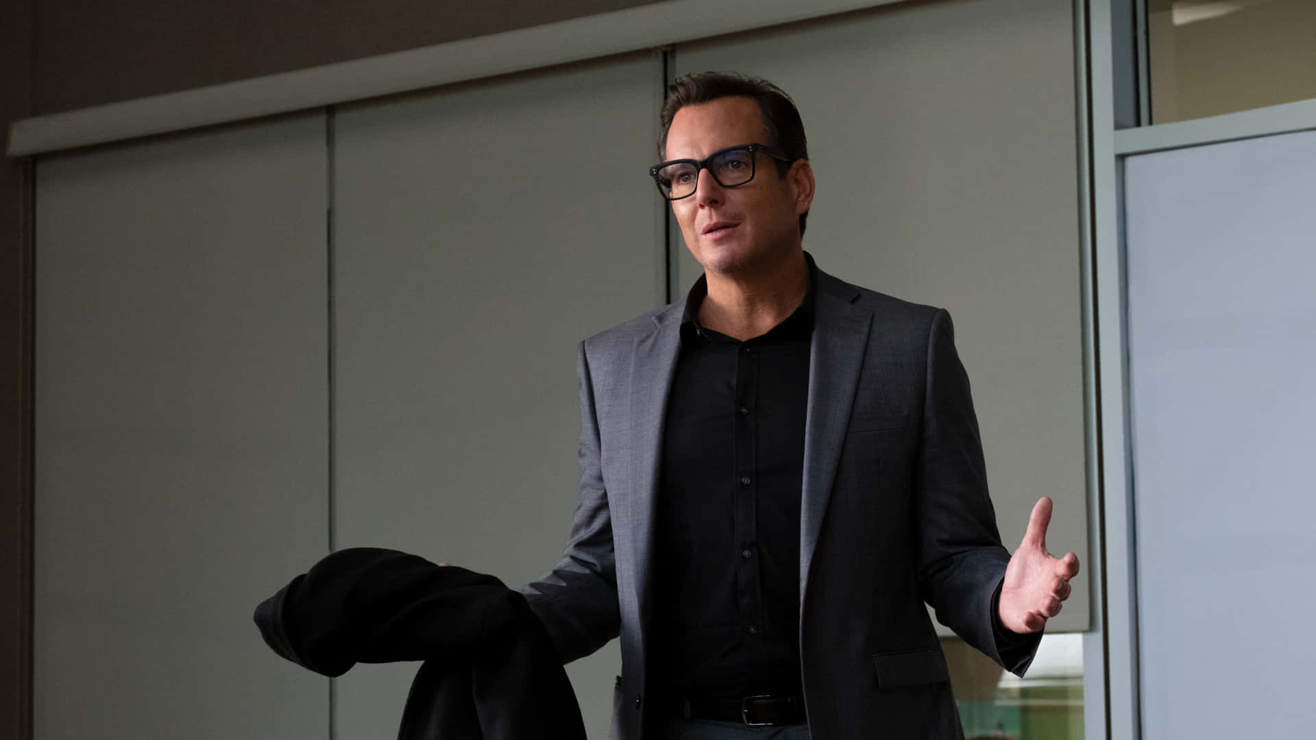 Will Arnett Posing In A Casual Outfit Background