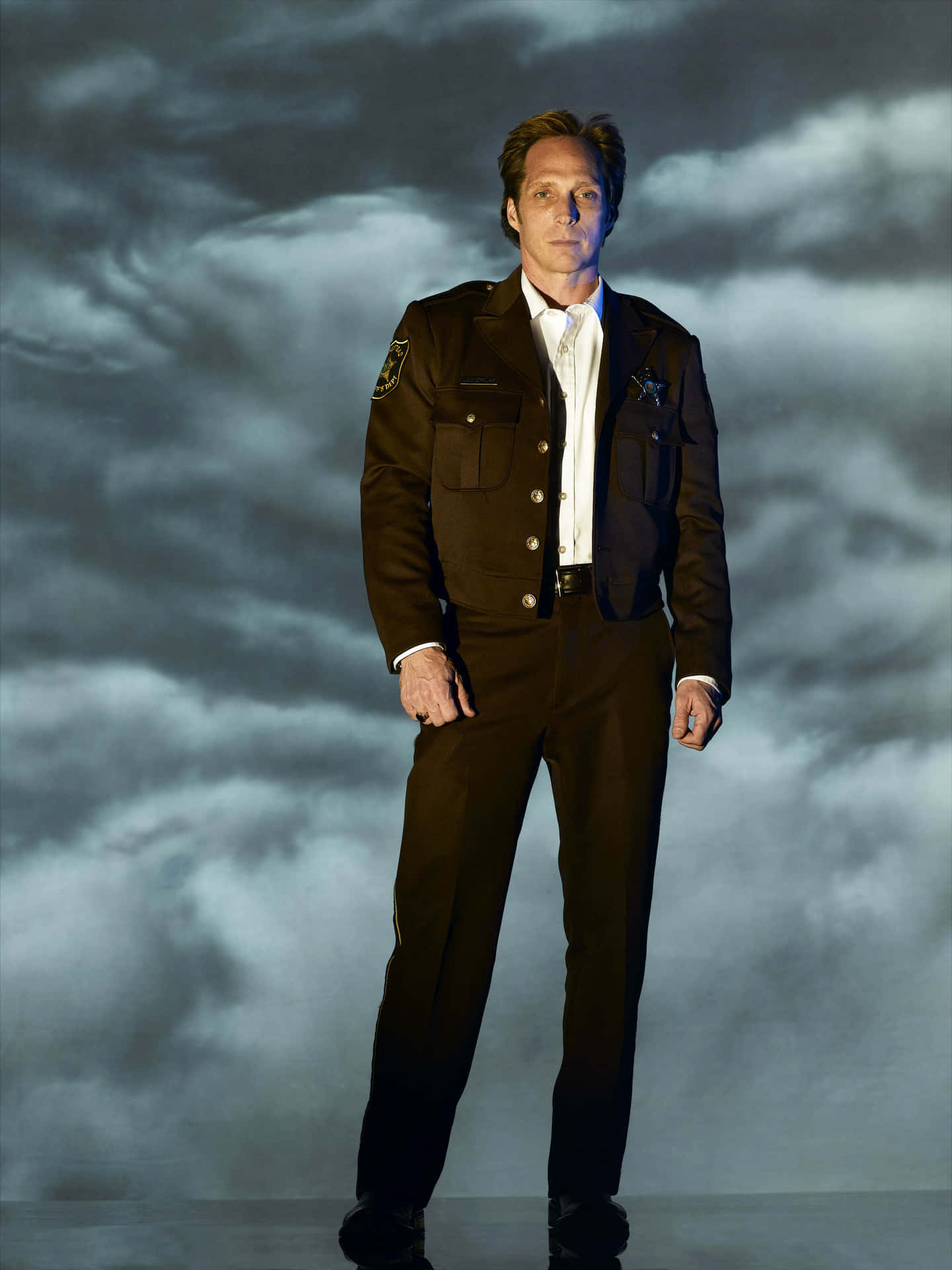 William Fichtner Posing For A Photoshoot Background
