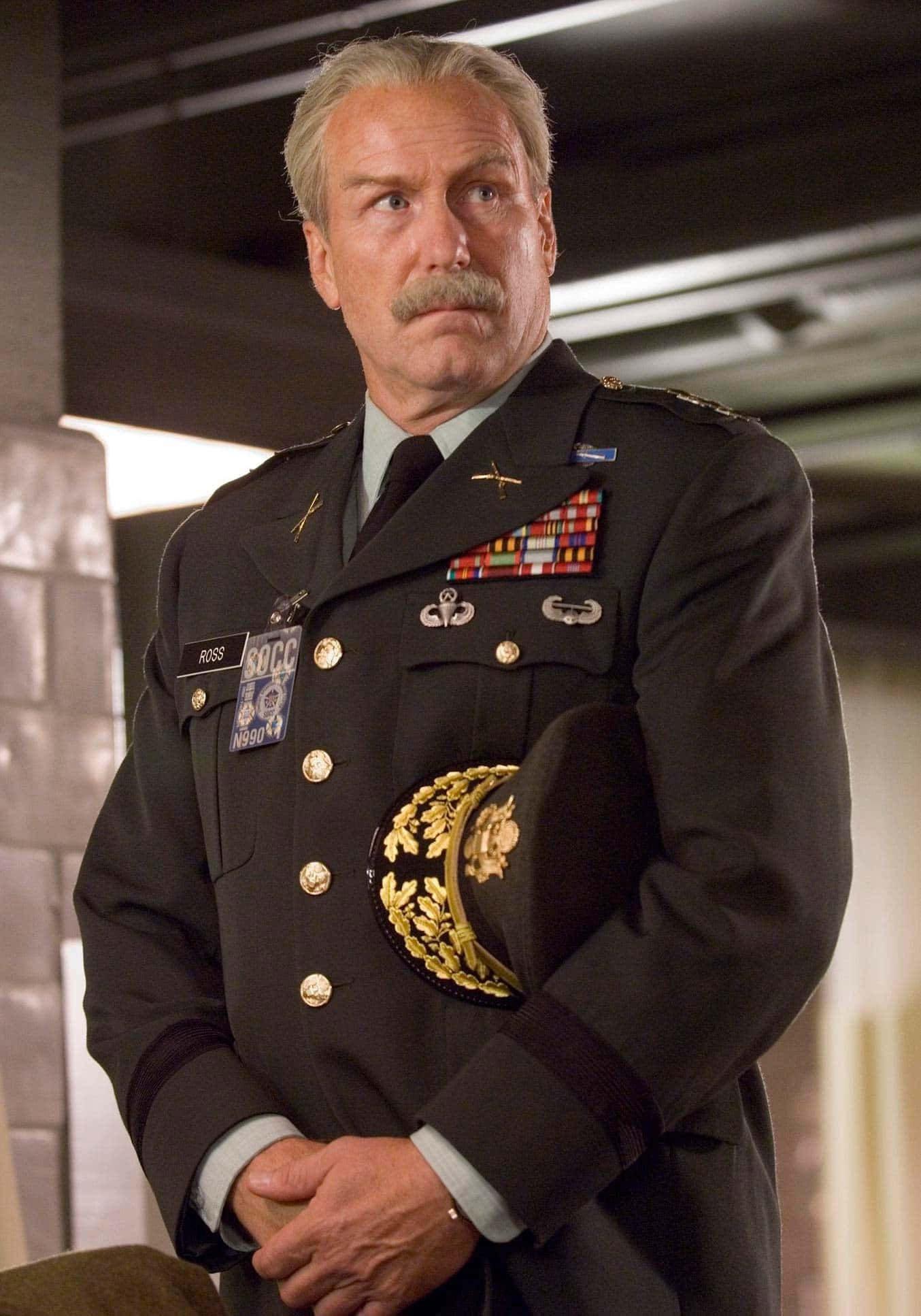 William Hurt Smiling Posing For A Photo Background