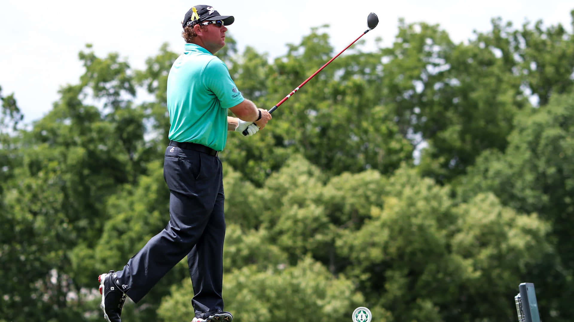 William Mcgirt While Golfing Background