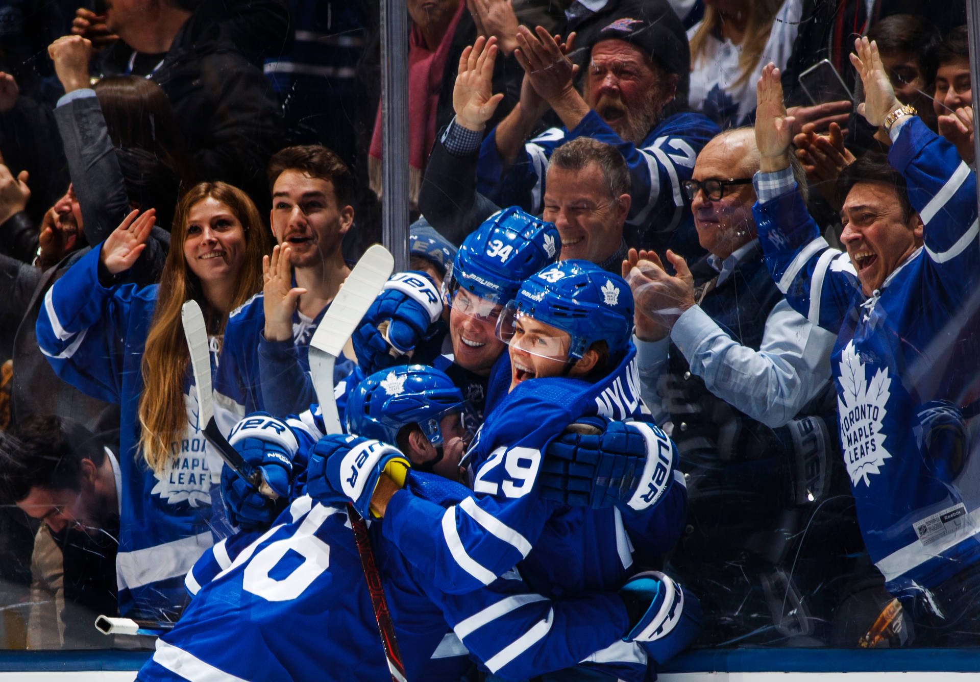 William Nylander February 2019 Victory Background