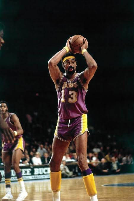 Wilt Chamberlain Passing Background