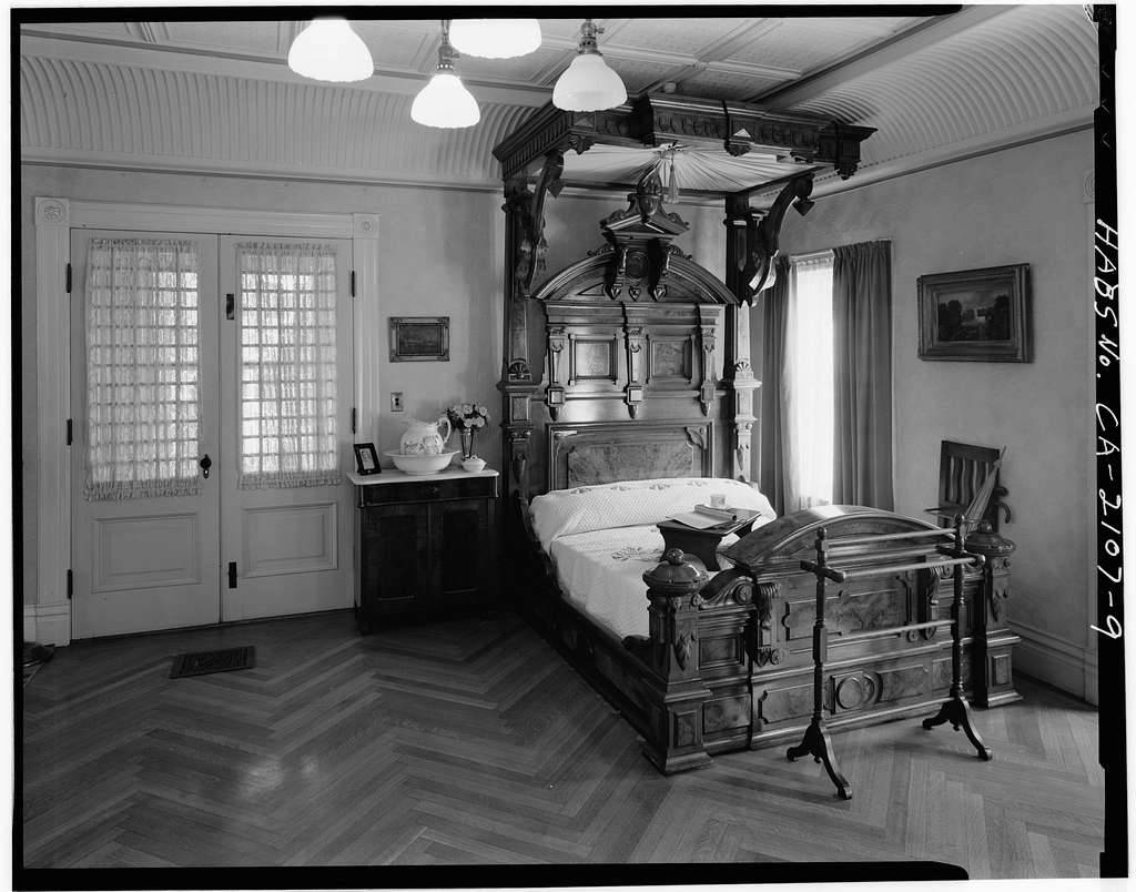 Winchester Mystery House Black-and-white