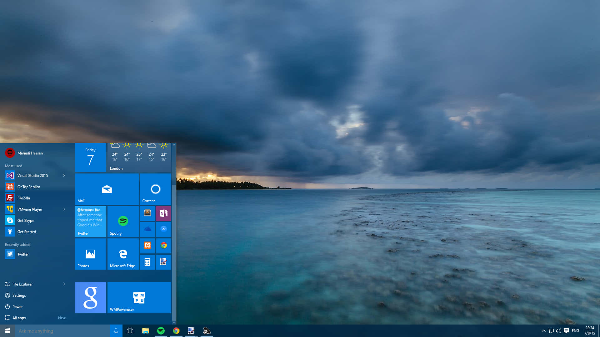 Windows 10 Desktop With The Cloud View Background