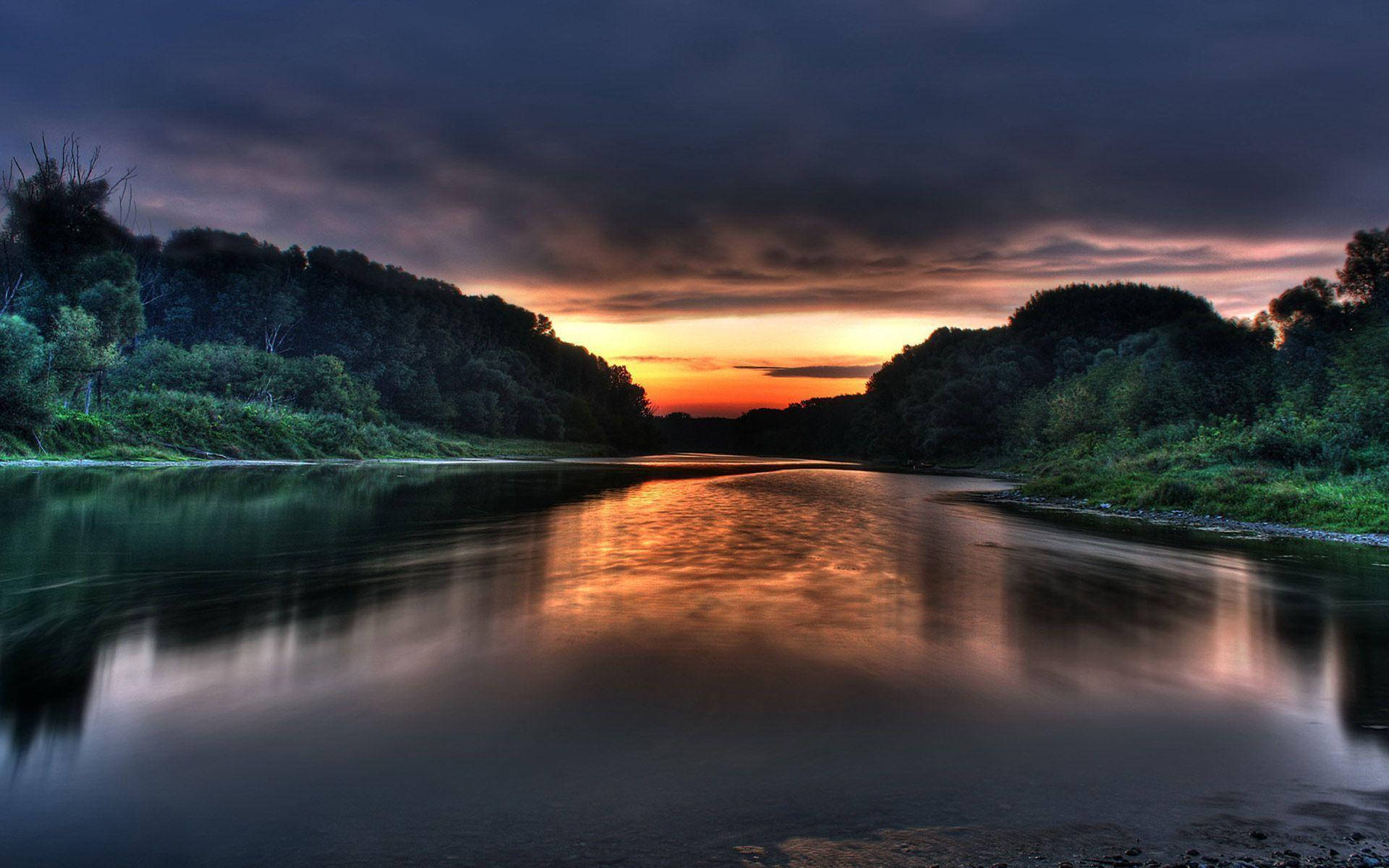 Windows 11 Sunset River