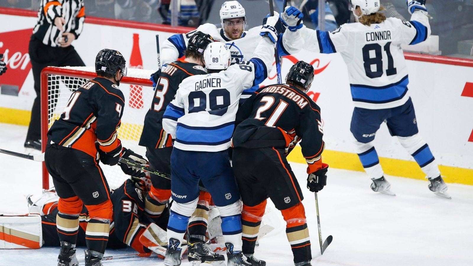 Winnipeg Jets Kyle Connor Team Victory Versus Anaheim Ducks Background