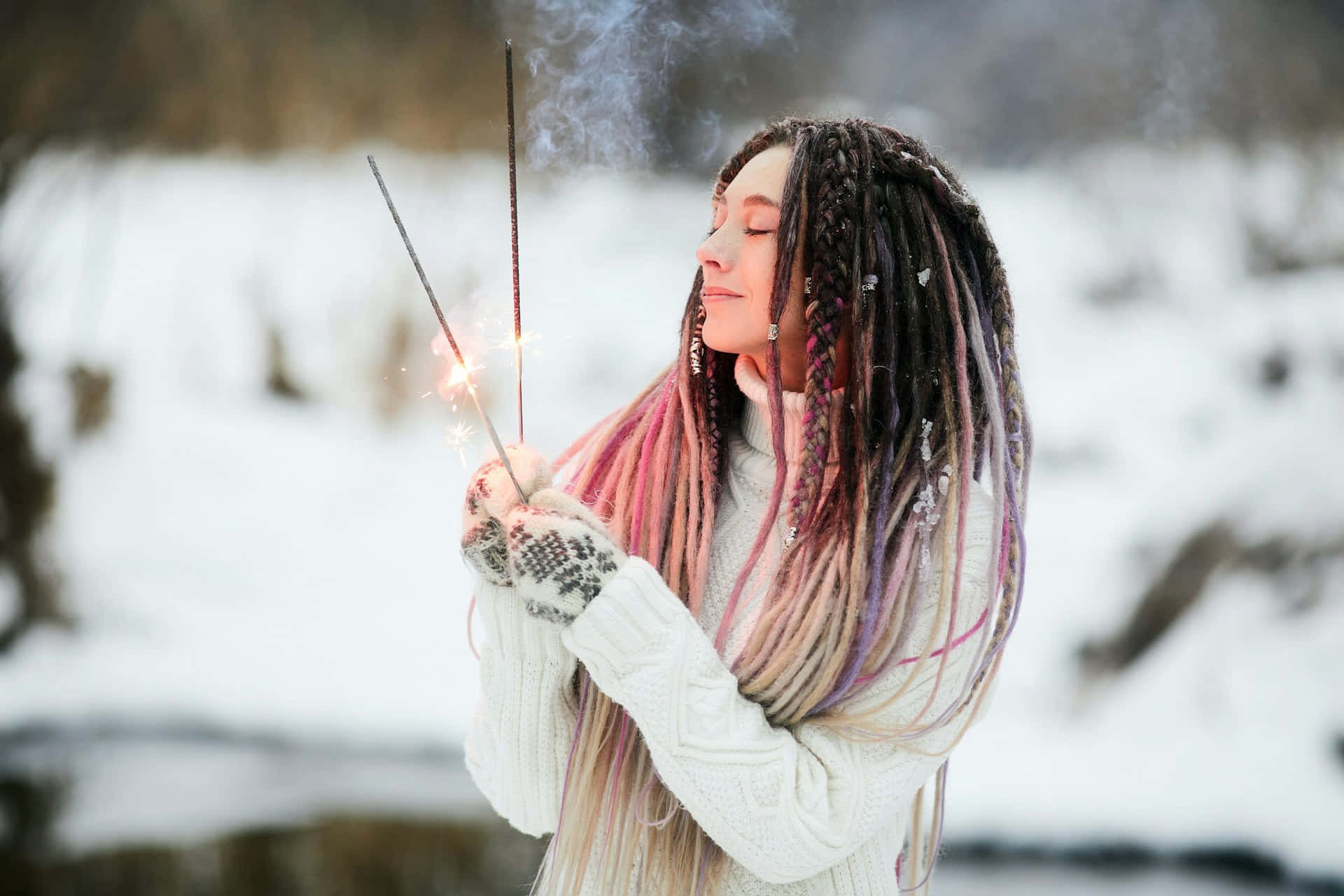 Winter_ Sparkler_ Moment.jpg Background