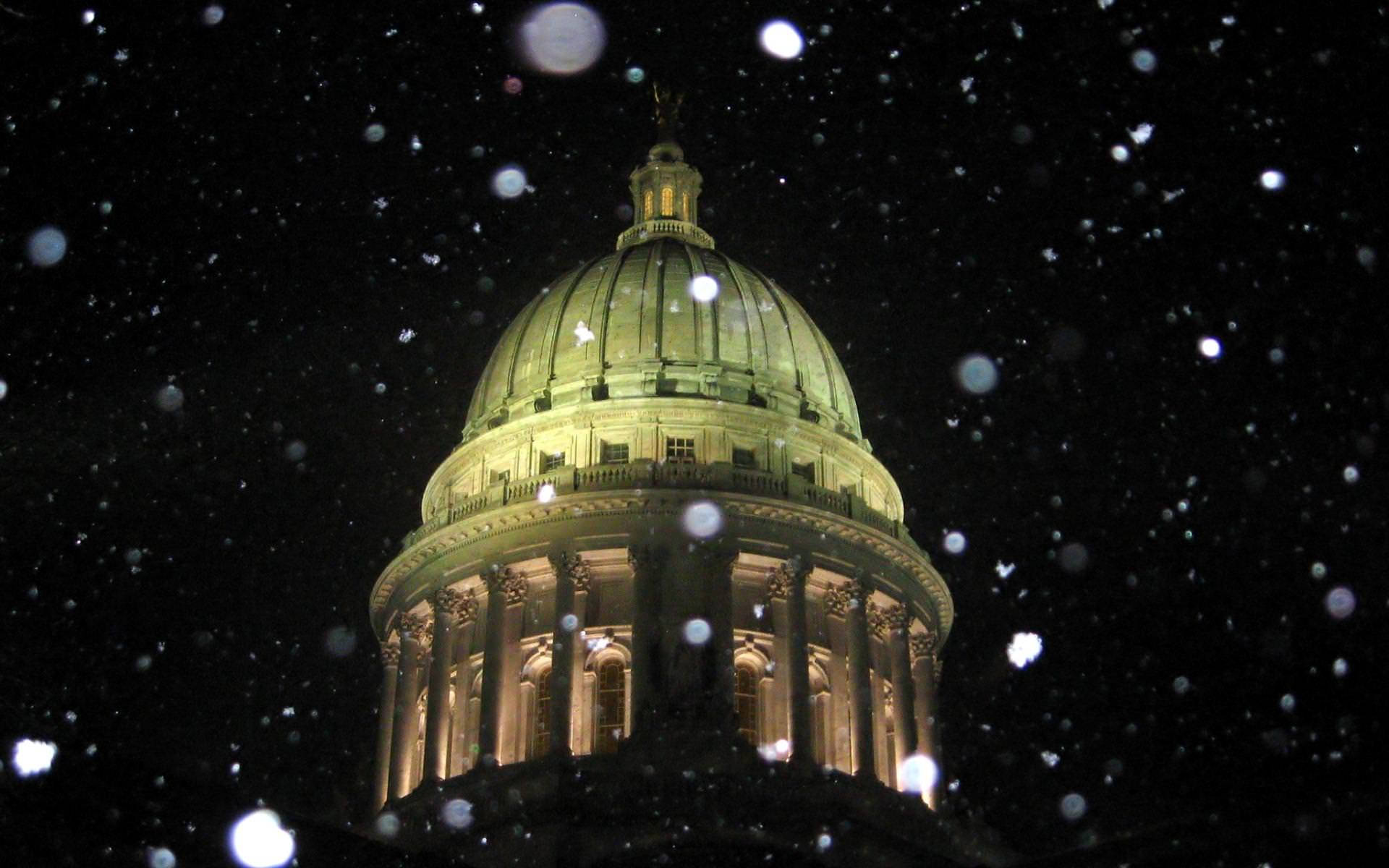 Wisconsin Christmas Dome