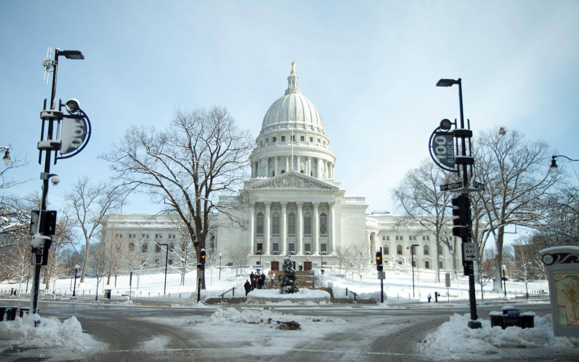 Wisconsin Front Winter Background