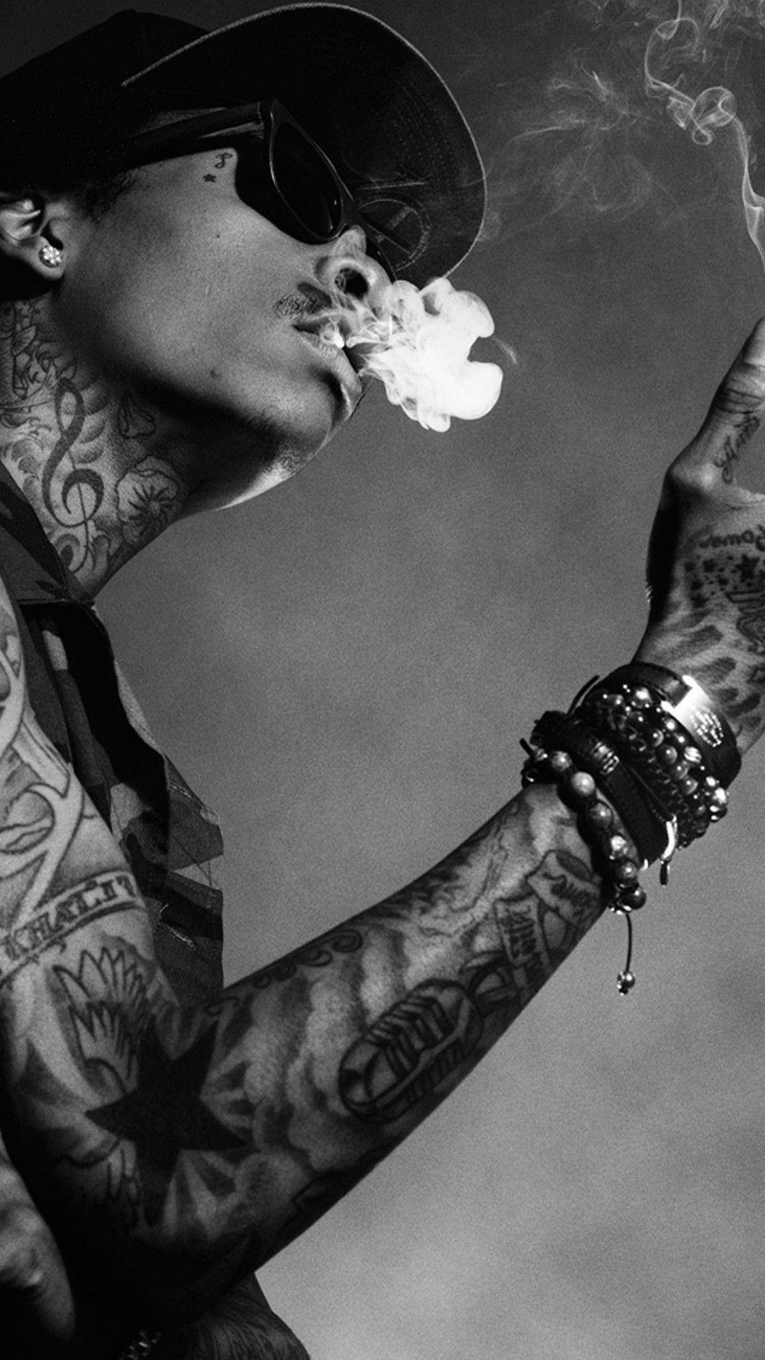 Wiz Khalifa Smoking Background