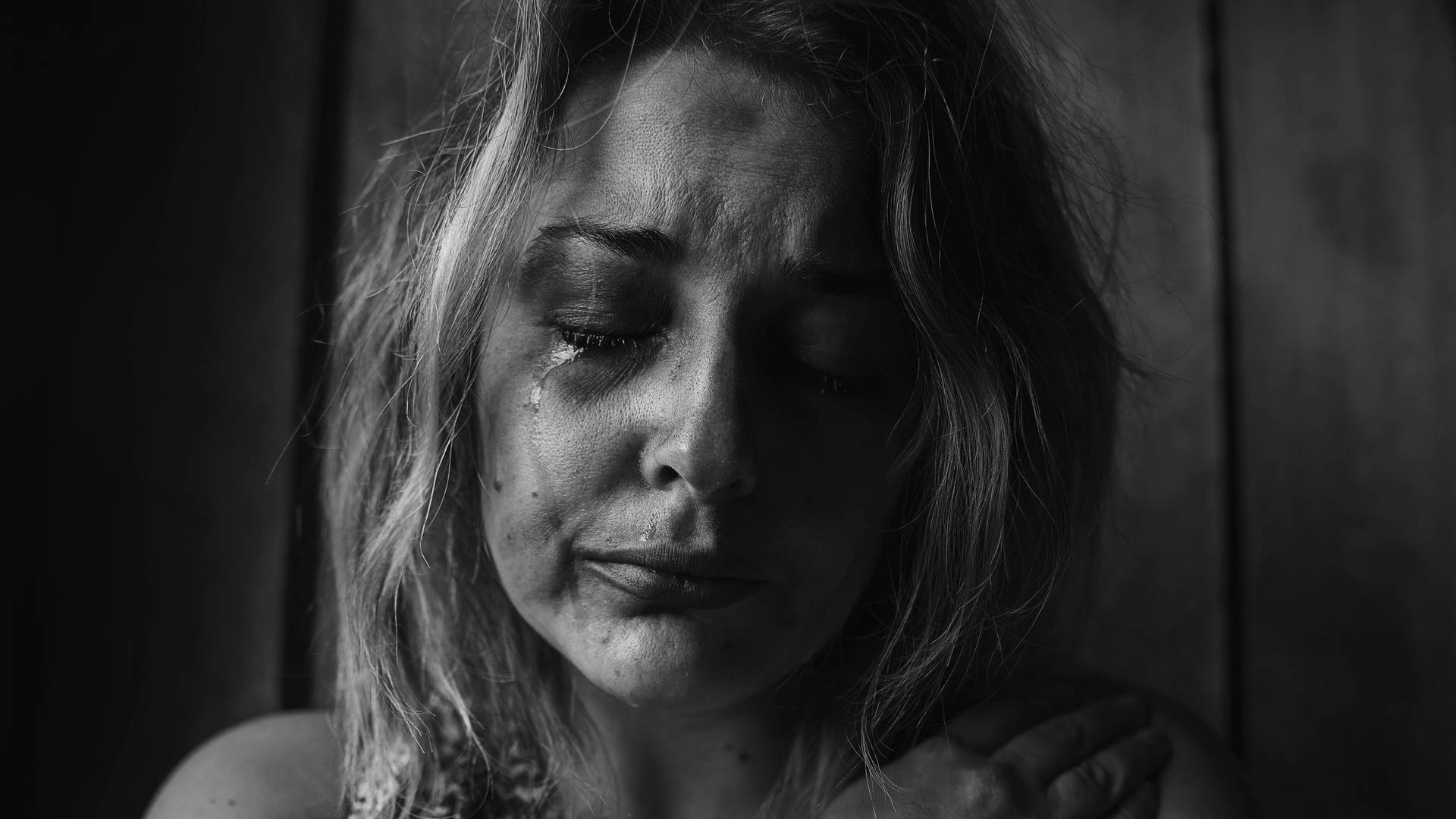 Woman Crying Sad 4k Background