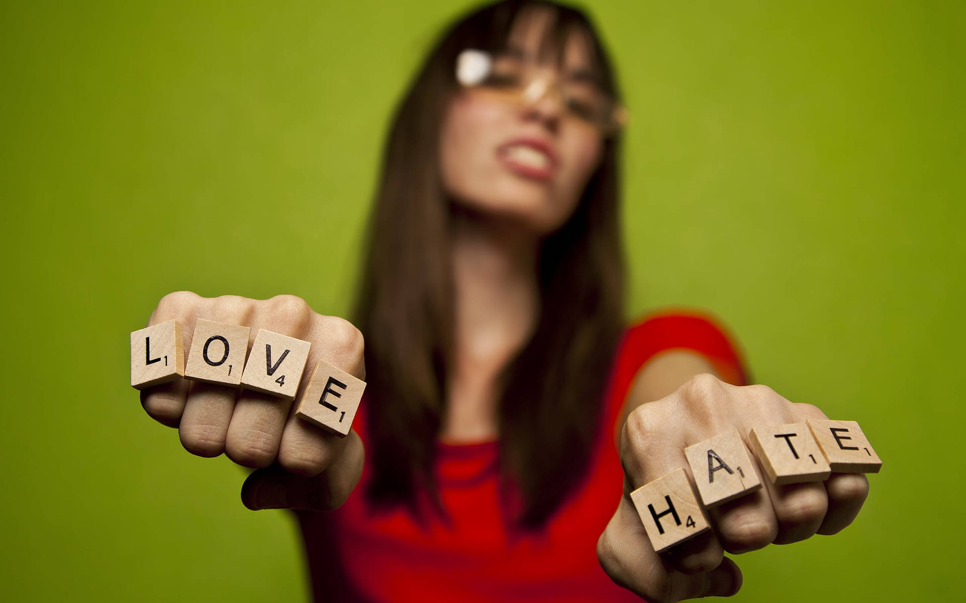 Woman Hate Love Scrabble Background