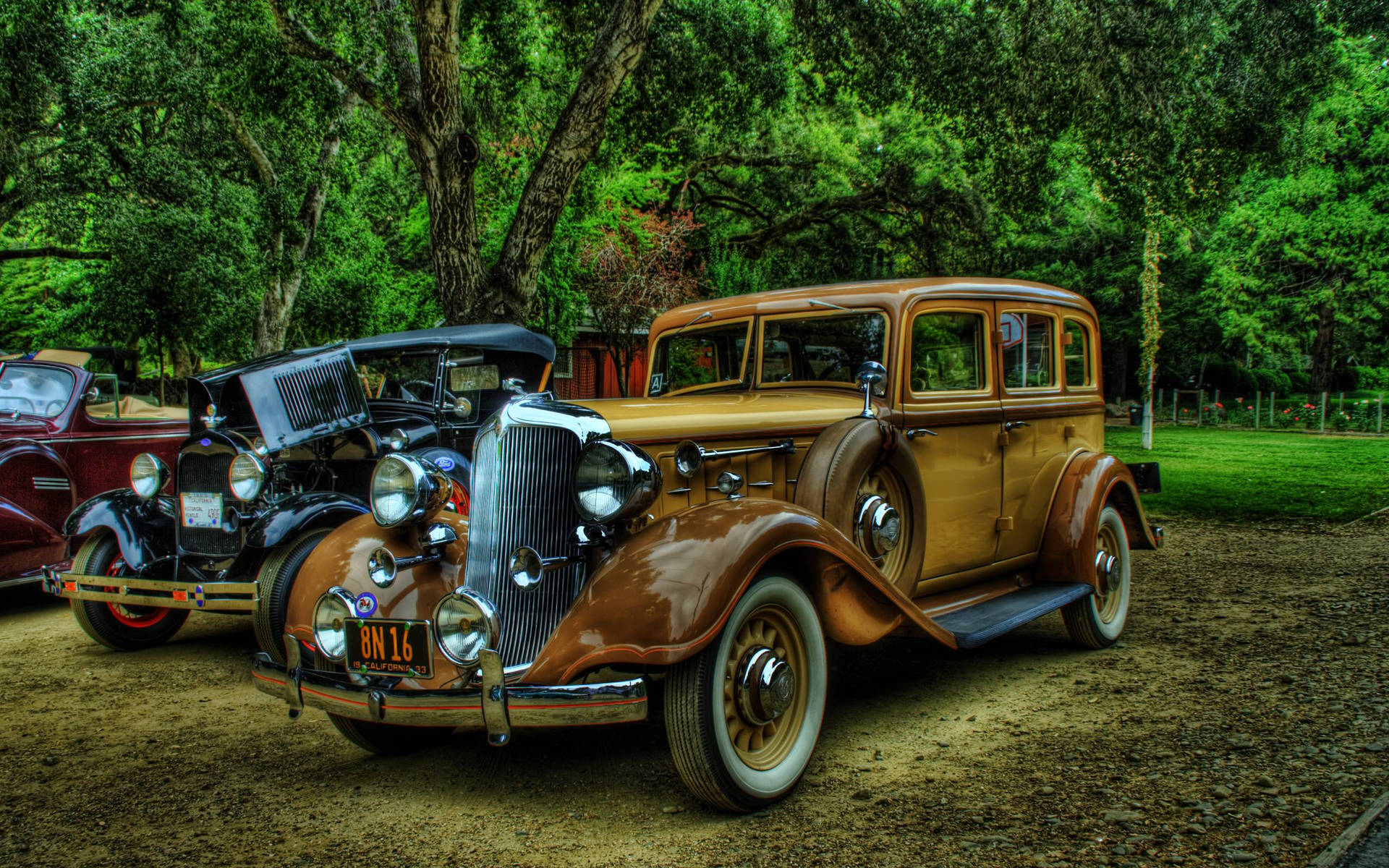 Wood-framed Old Car Background