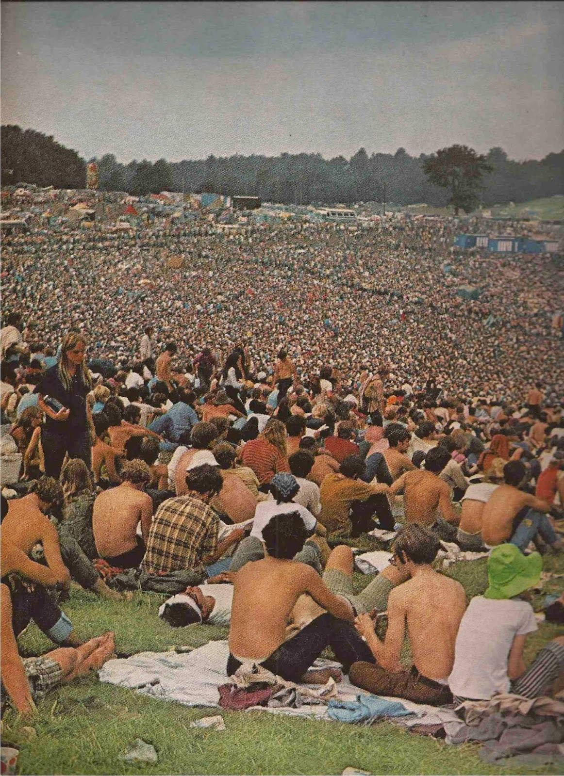 Woodstock 1969 Crowd Background