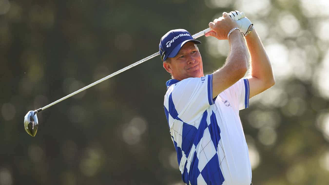 Woody Austin Wearing Checkered Shirt