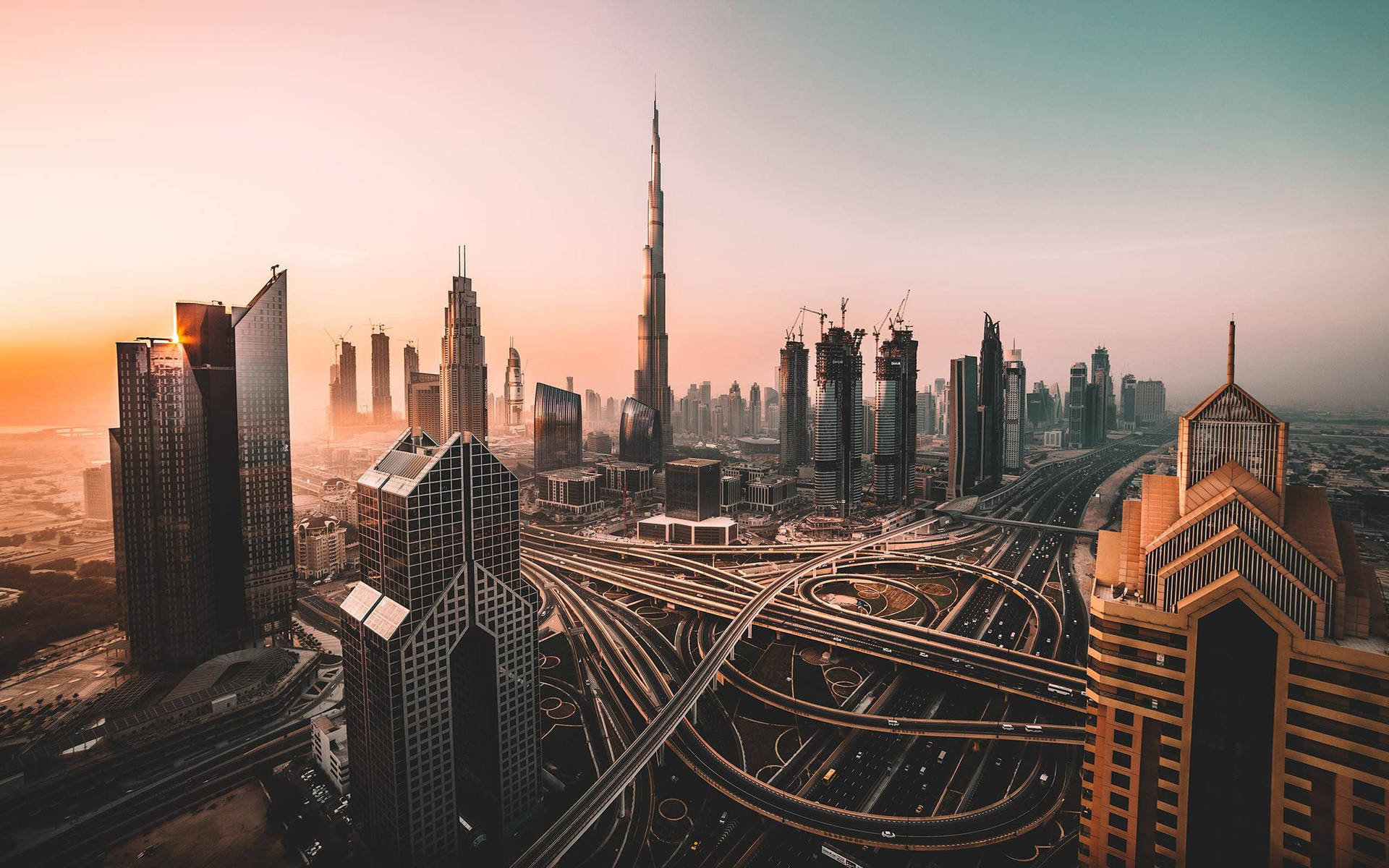 World-class Urban Life In Dubai 4k