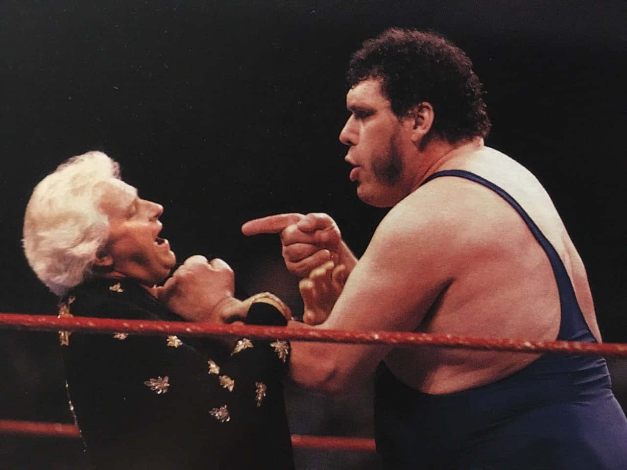 Wrestling_ Confrontation_ Bobby_ Heenan_ Andre_the_ Giant Background
