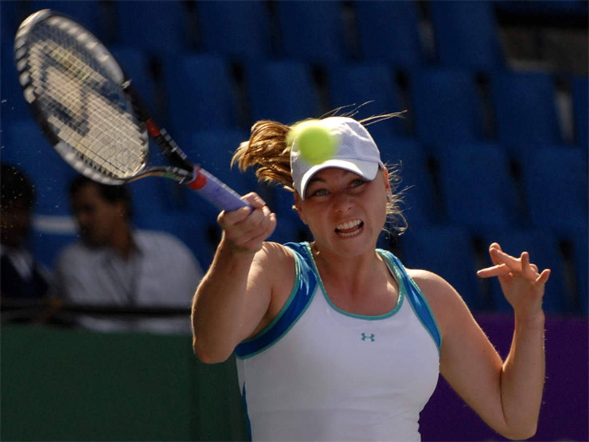 Wta Tennis Player Vera Zvonareva Background