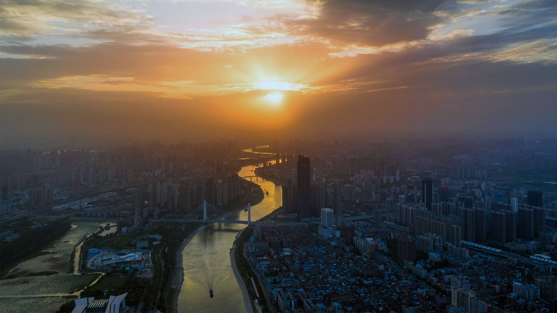 Wuhan Sunset In River Background