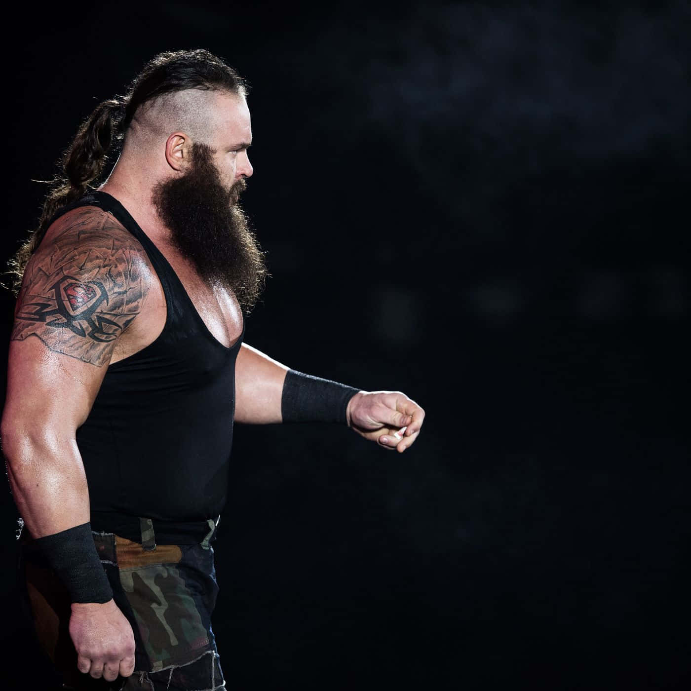 Wwe American Wrestler Braun Strowman Universal Title Background