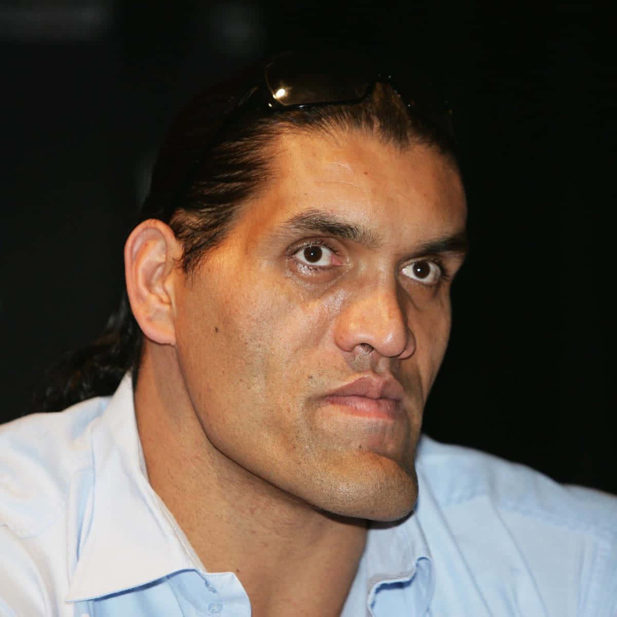 Wwe Indian Wrestler The Great Khali Smackdown 2008 Portrait Background