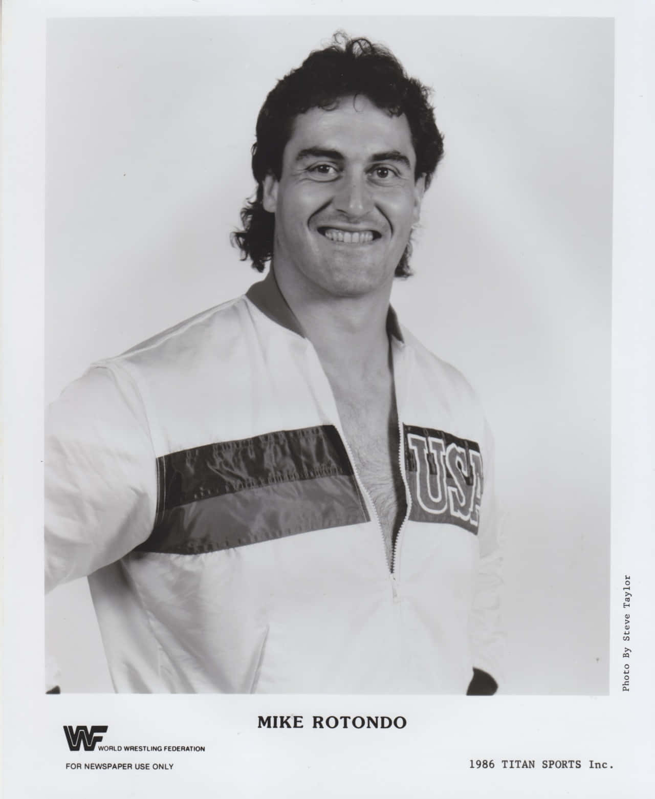 Wwf Wrestler Mike Rotunda Vintage Monochrome Illustration Background