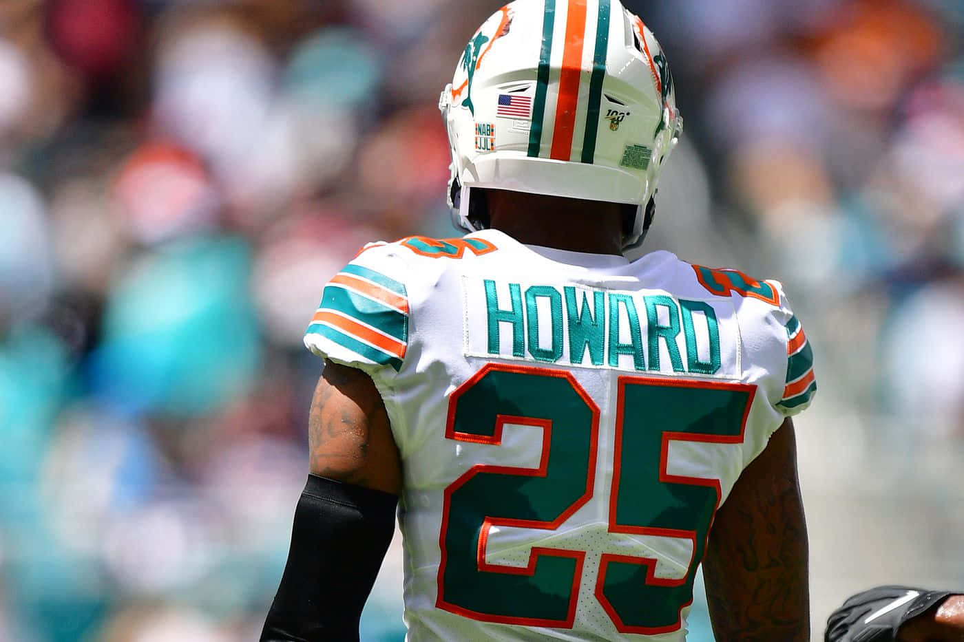Xavien Howard Football 25 Jersey Background