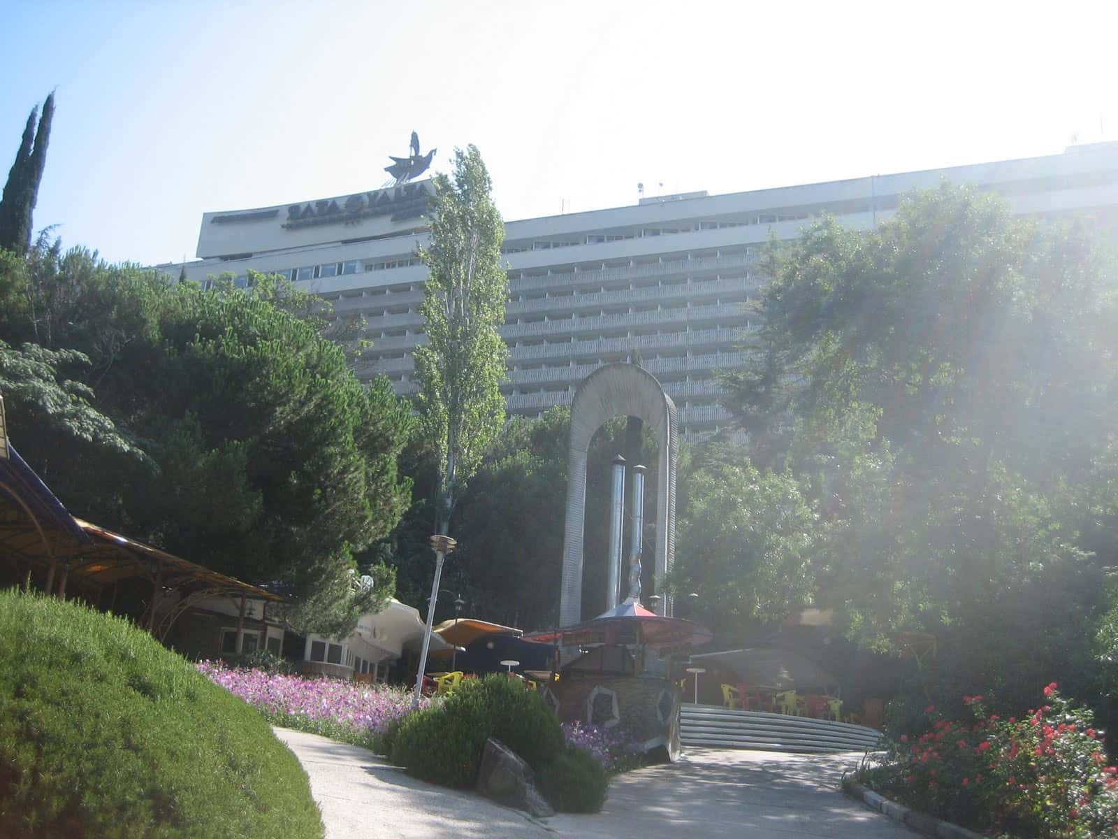 Yalta Inturist Gardens Background