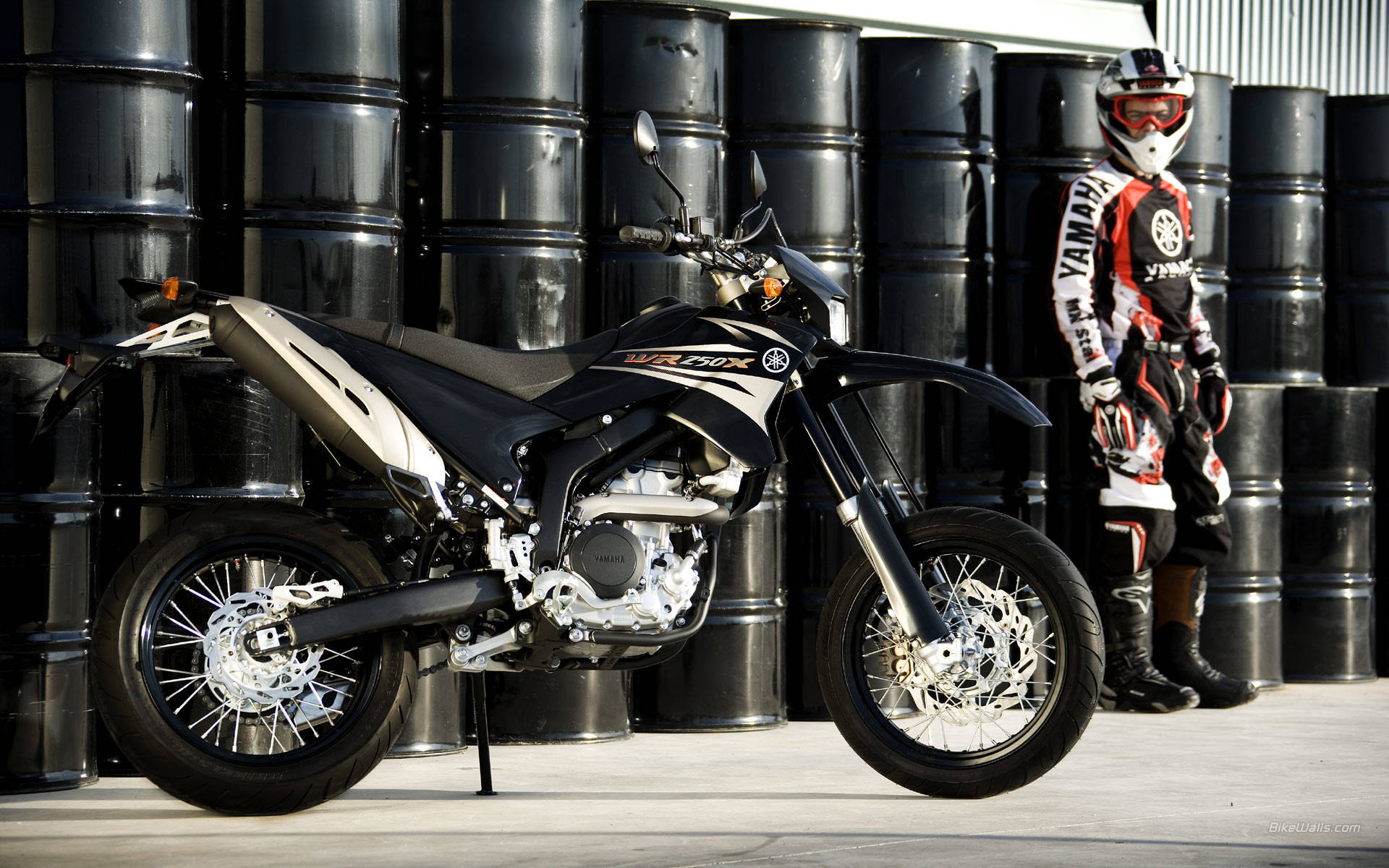 Yamaha Black Motorcycle Best Desktop Background