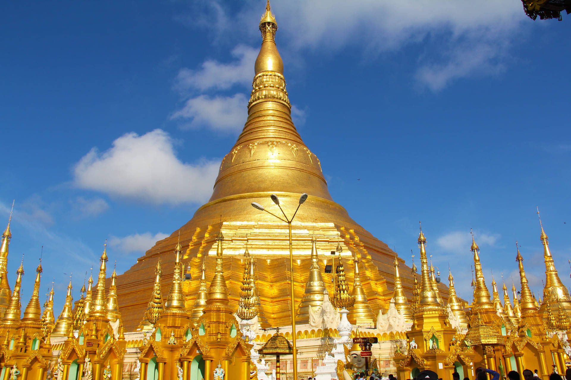Yangon Shwedagon Daytime Background