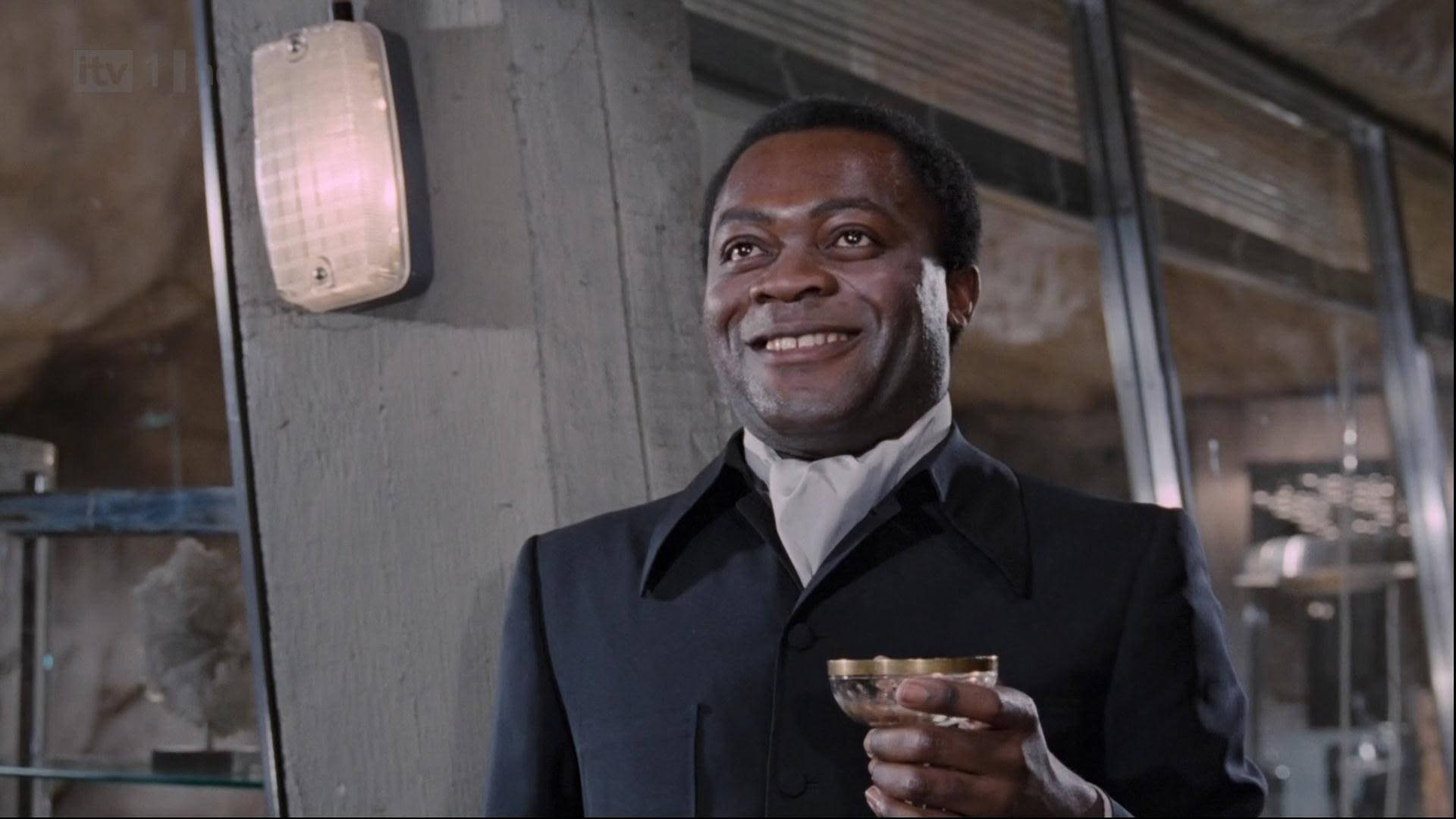 Yaphet Kotto As Bond Villain