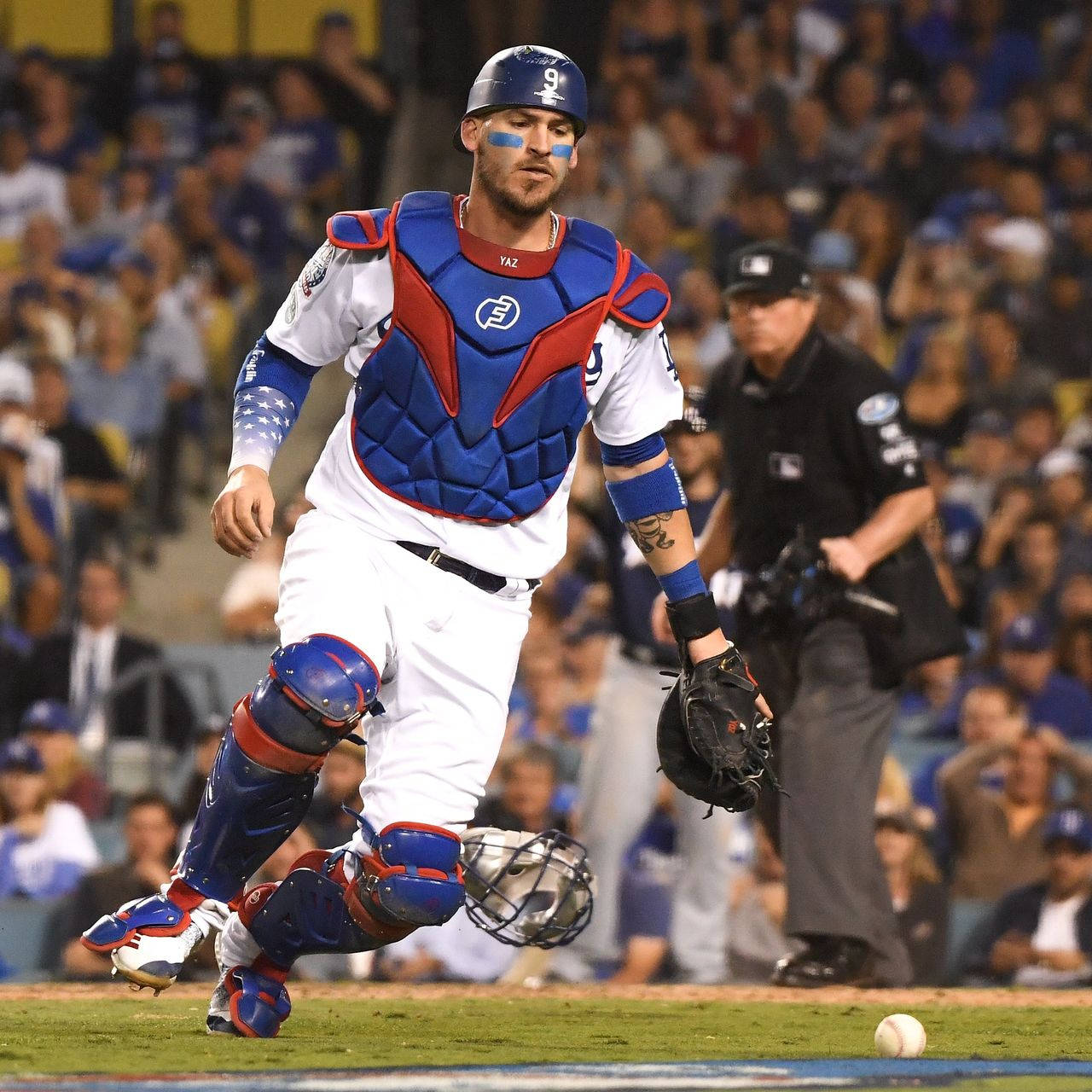 Yasmani Grandal Running With Face Paint Background