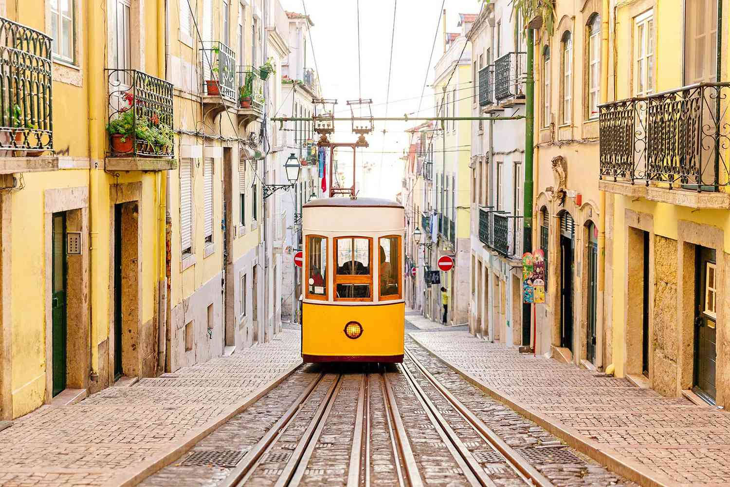 Yellow Aesthetic Lisbon Background