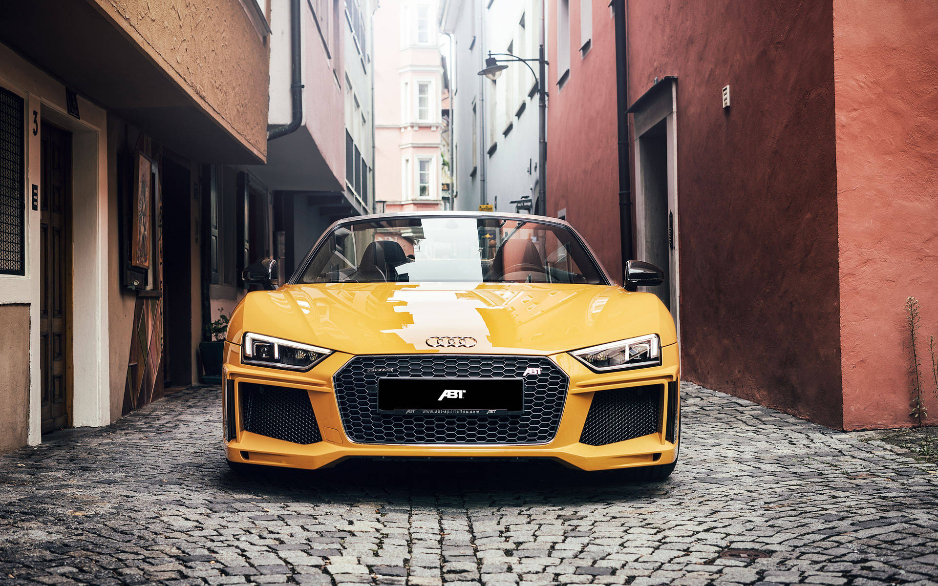 Yellow Audi R8 Front
