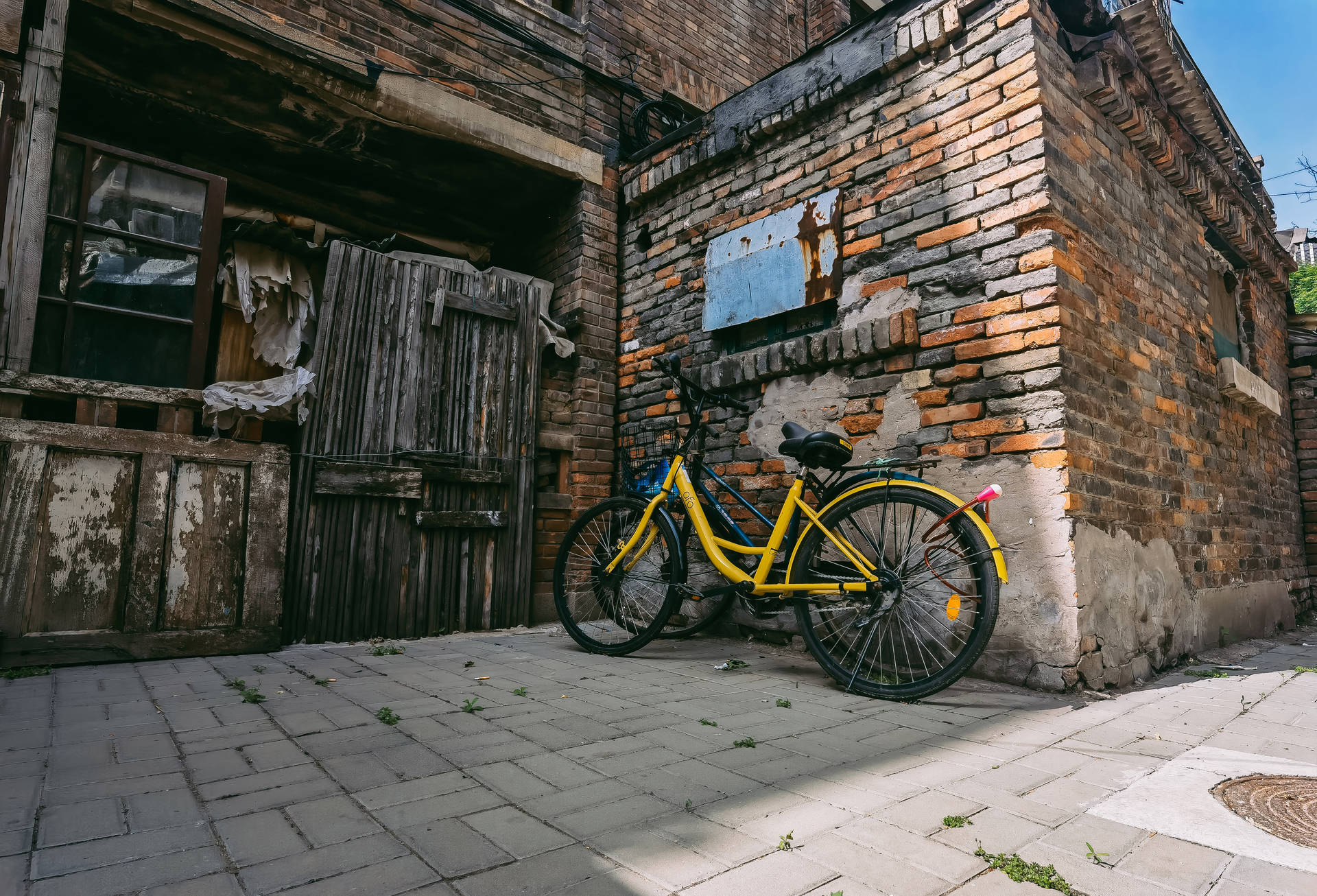 Yellow Bike By Huawei Honor