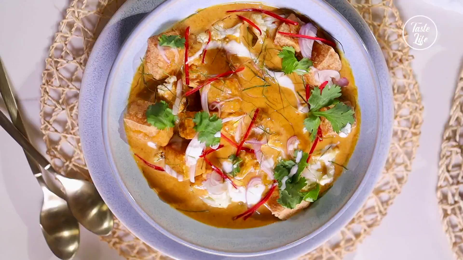 Yellow Curry With Coriander Leaves And Onions Background