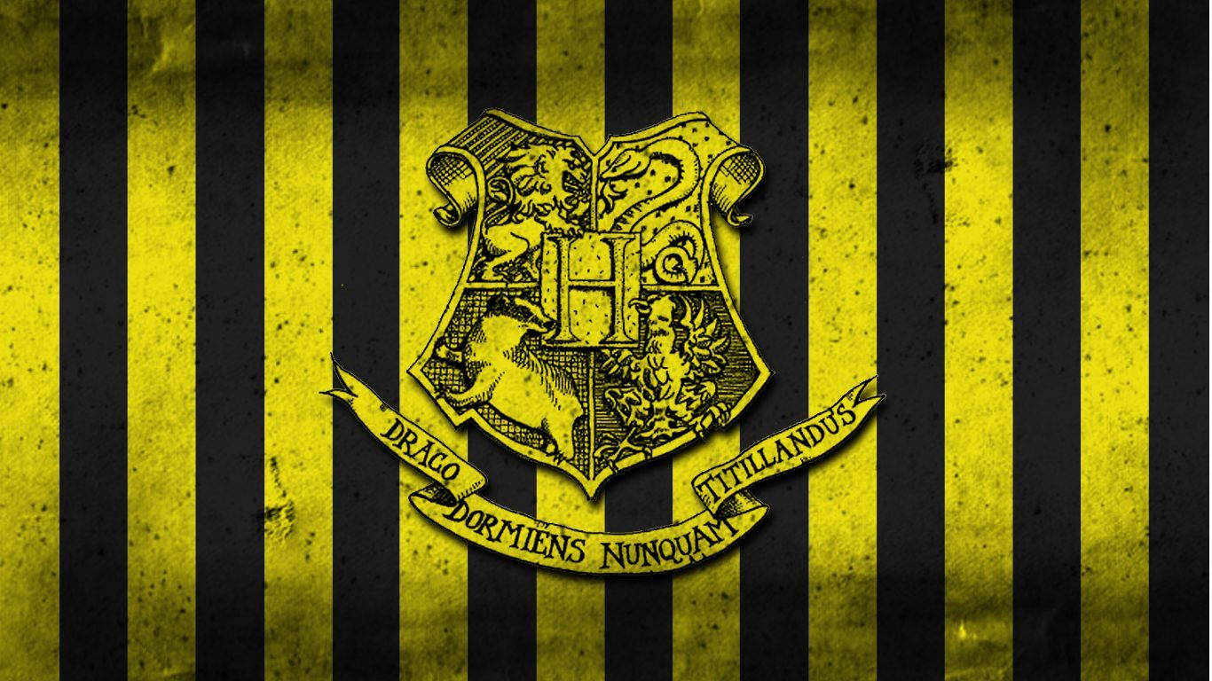 Yellow Hogwarts With Slytherin Background