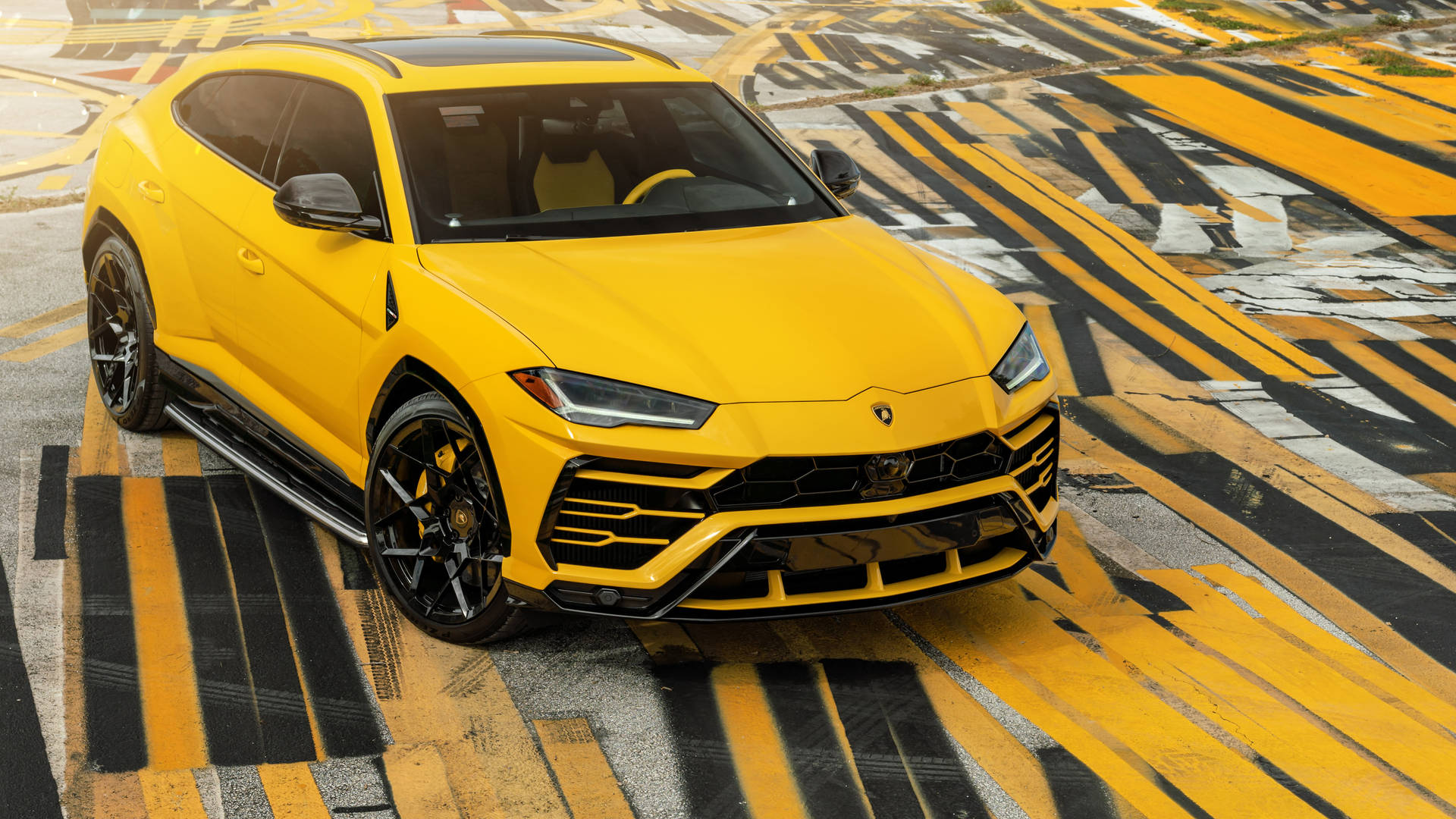 Yellow Lamborghini Urus Full 4k Background